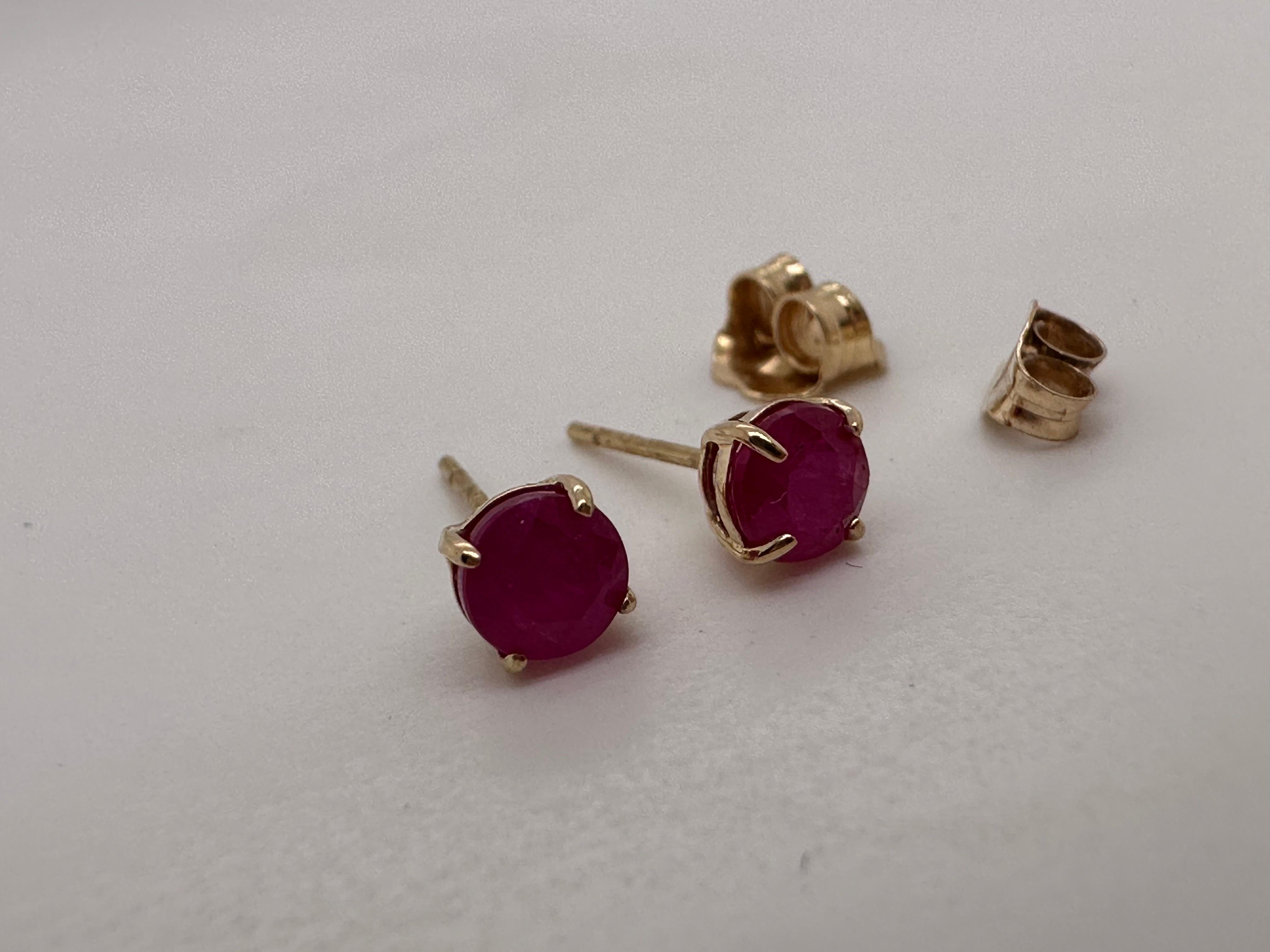5mm ruby studs 14 karat yellow gold studs natural ruby earrings In New Condition For Sale In Boca Raton, FL