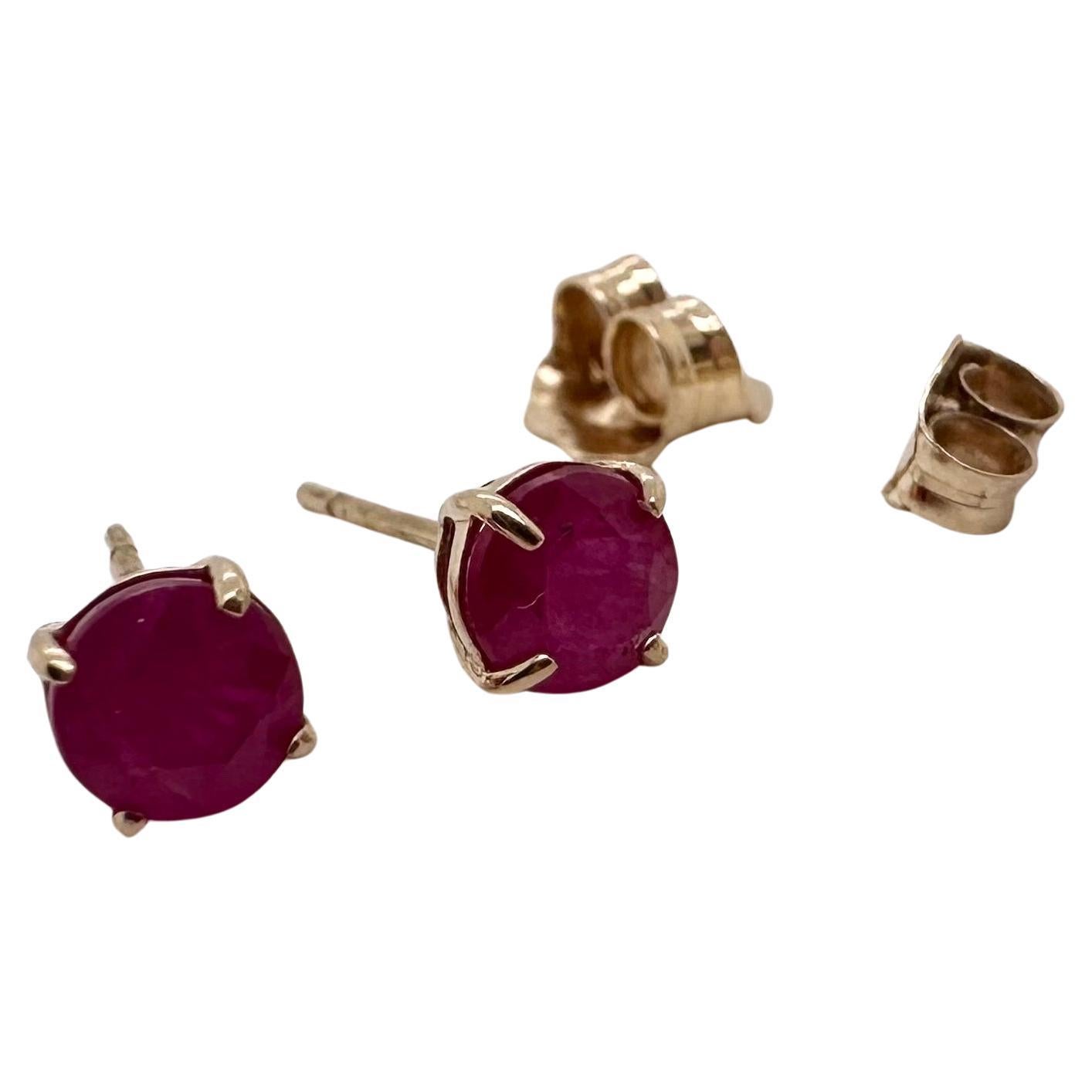 5mm ruby studs 14 karat yellow gold studs natural ruby earrings For Sale