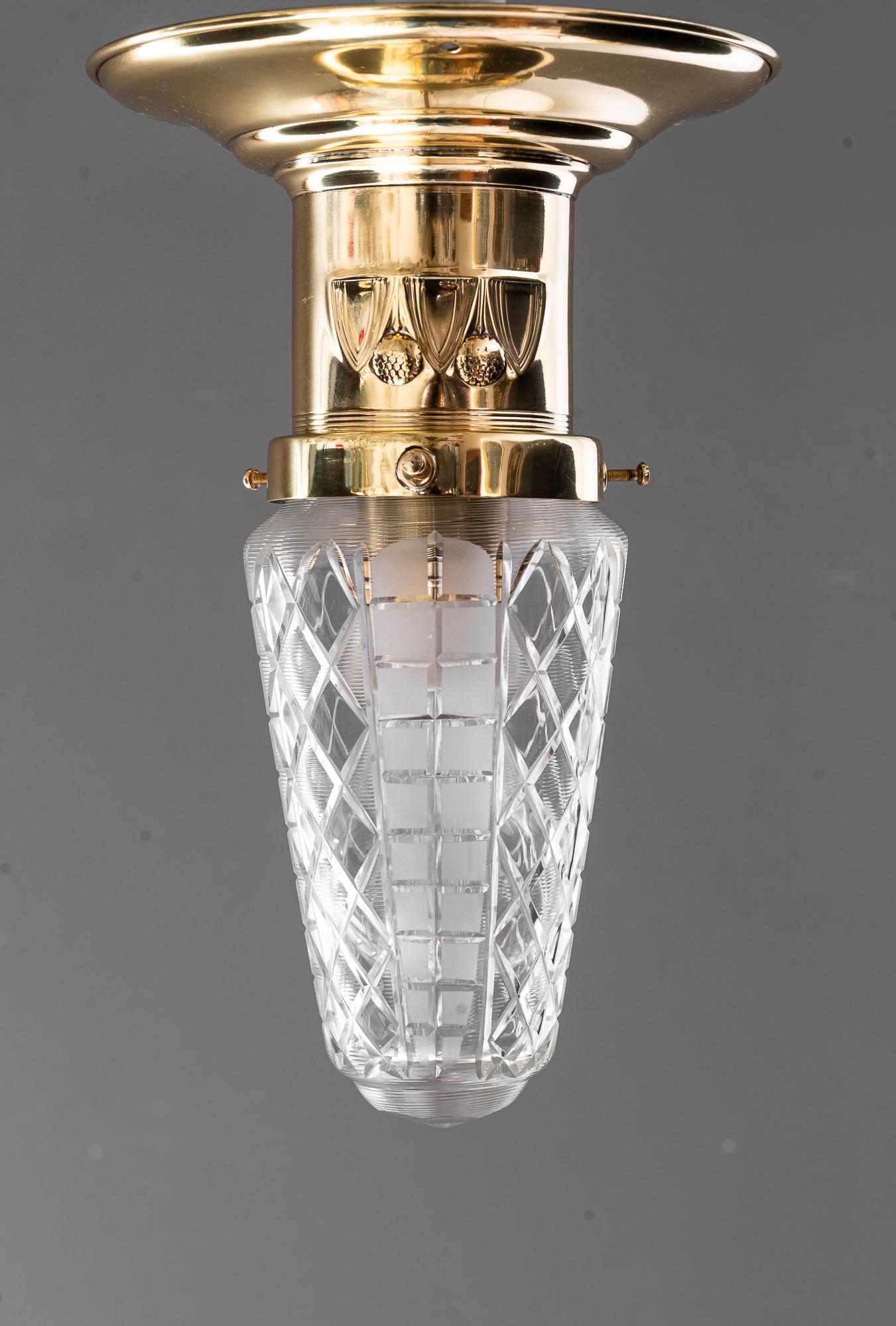 Autrichien 5x petites lampes de plafond art déco avec abat-jour en verre taillé vienne vers les années 1920 en vente