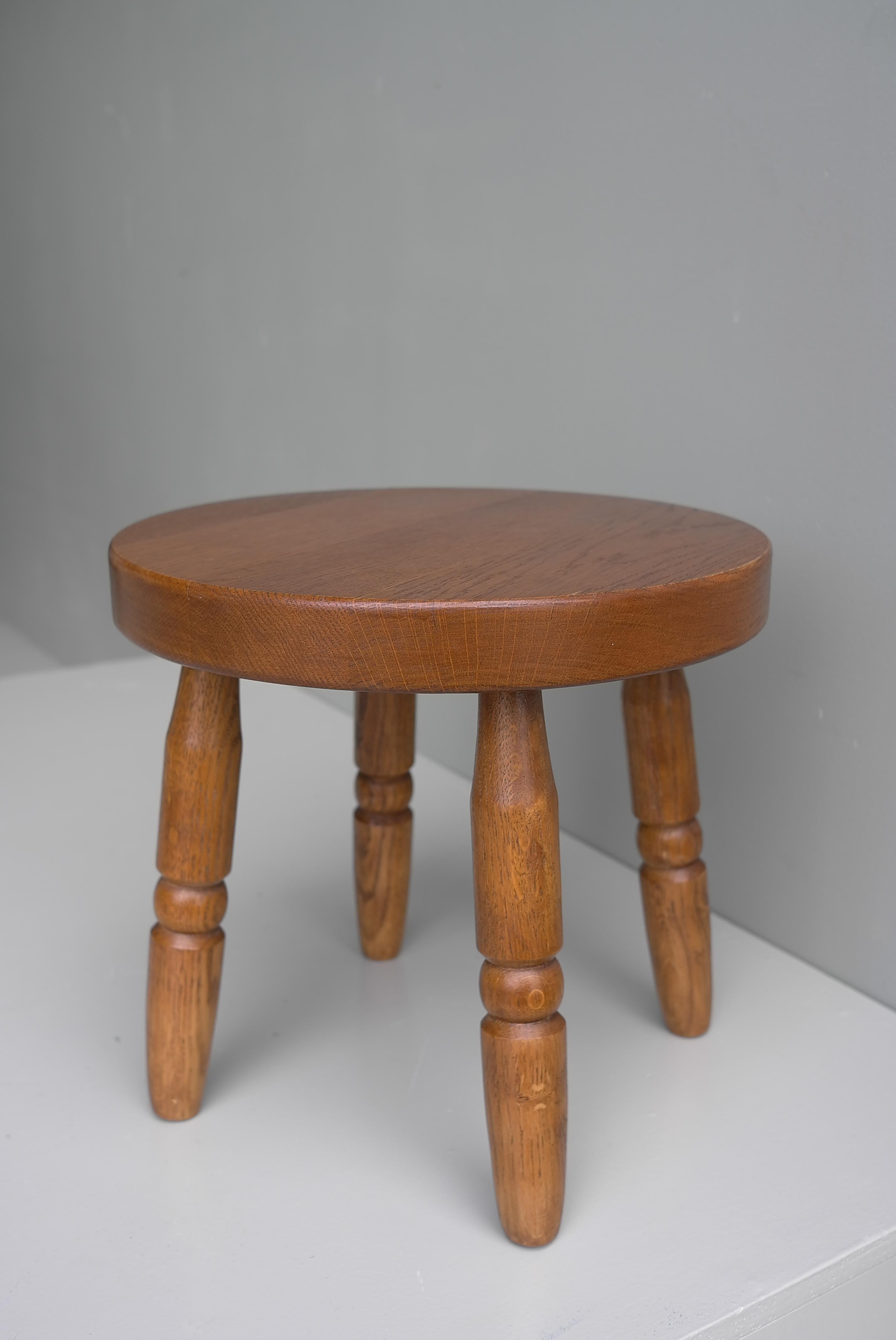 5x Solid Oak Stools in Style of Charles Dudouyt, France, 1960's In Good Condition For Sale In Den Haag, NL