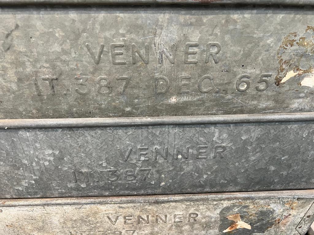 Metal 5x Venner English vintage 1965 retro Industrial galvernised metal boxes For Sale