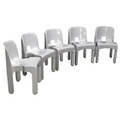 5 Chaises blanches en plastique Joe Colombo Universale de Kartell:: Italie:: 1967