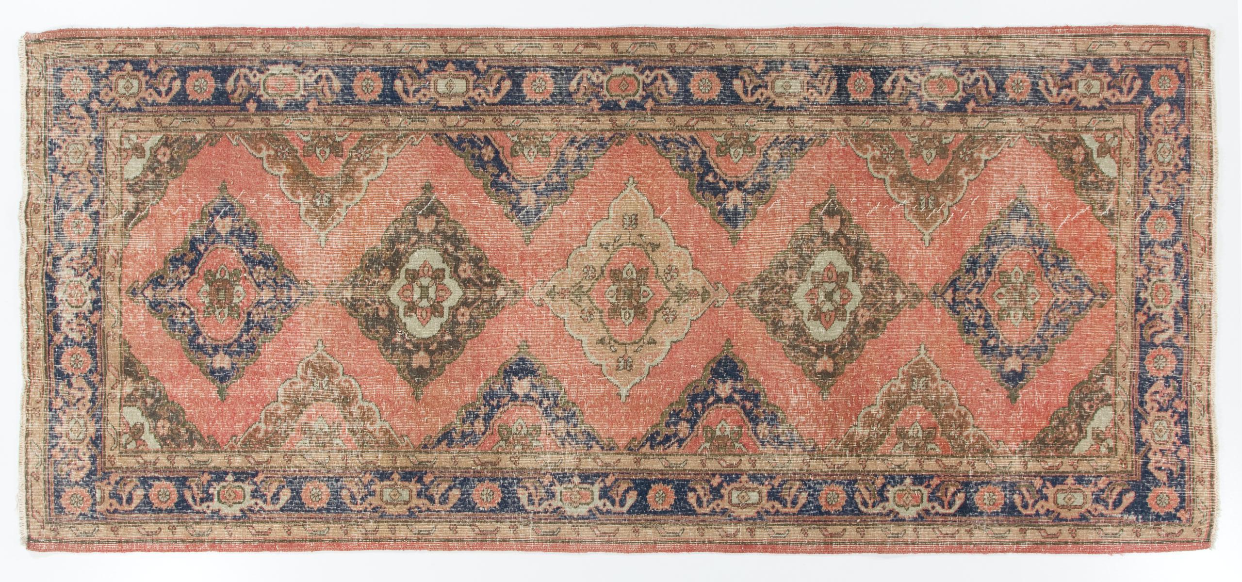 5x11 Ft Handmade Turkish Runner Rug for Hallway Decor. Mid-20th Century Carpet In Good Condition For Sale In Philadelphia, PA
