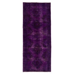 Handgefertigter türkischer Over-Dyed-Läufer aus Wolle in Violett