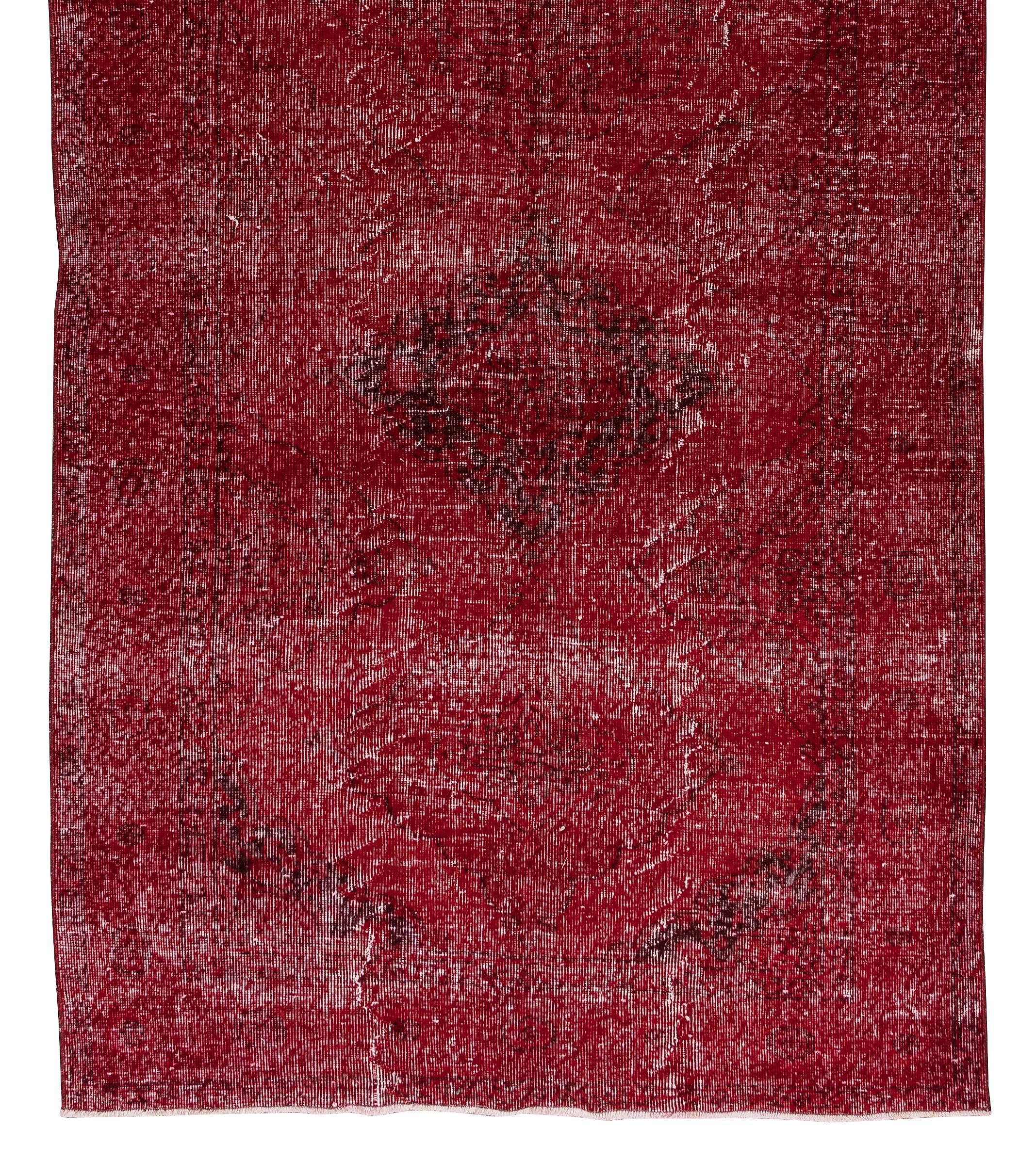 Hand-Knotted 5x12 Ft Contemporary Handmade Konya Sille Runner Rug in Red for Hallway Decor For Sale