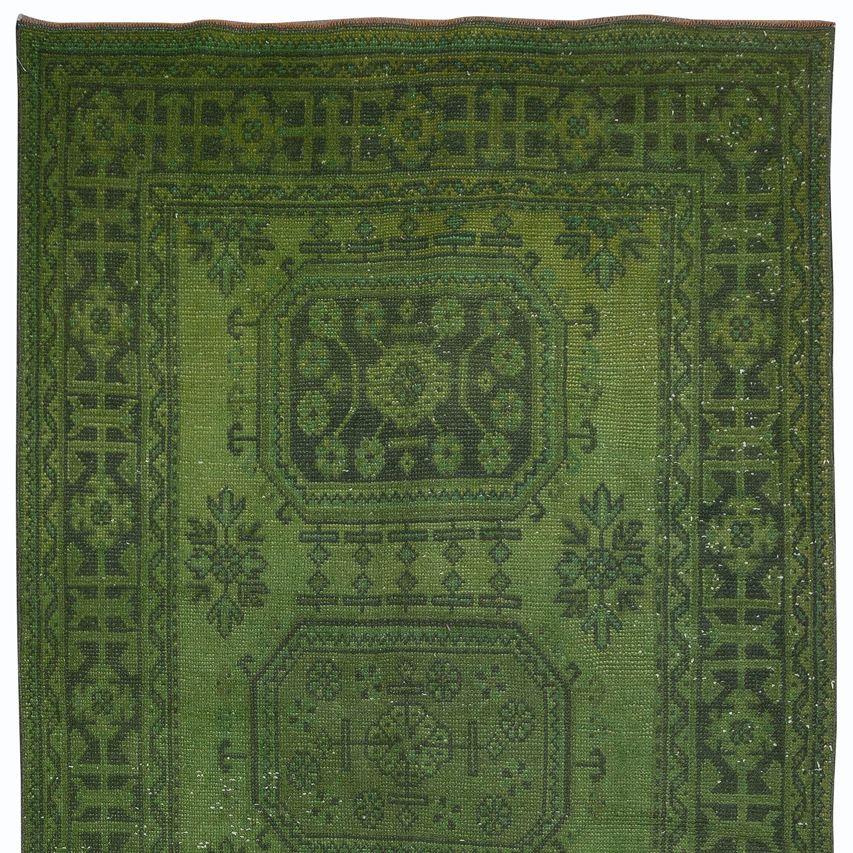 5x12 Ft Modern Handmade Turkish Runner Rug with Green Colors for Hallway In Good Condition For Sale In Philadelphia, PA