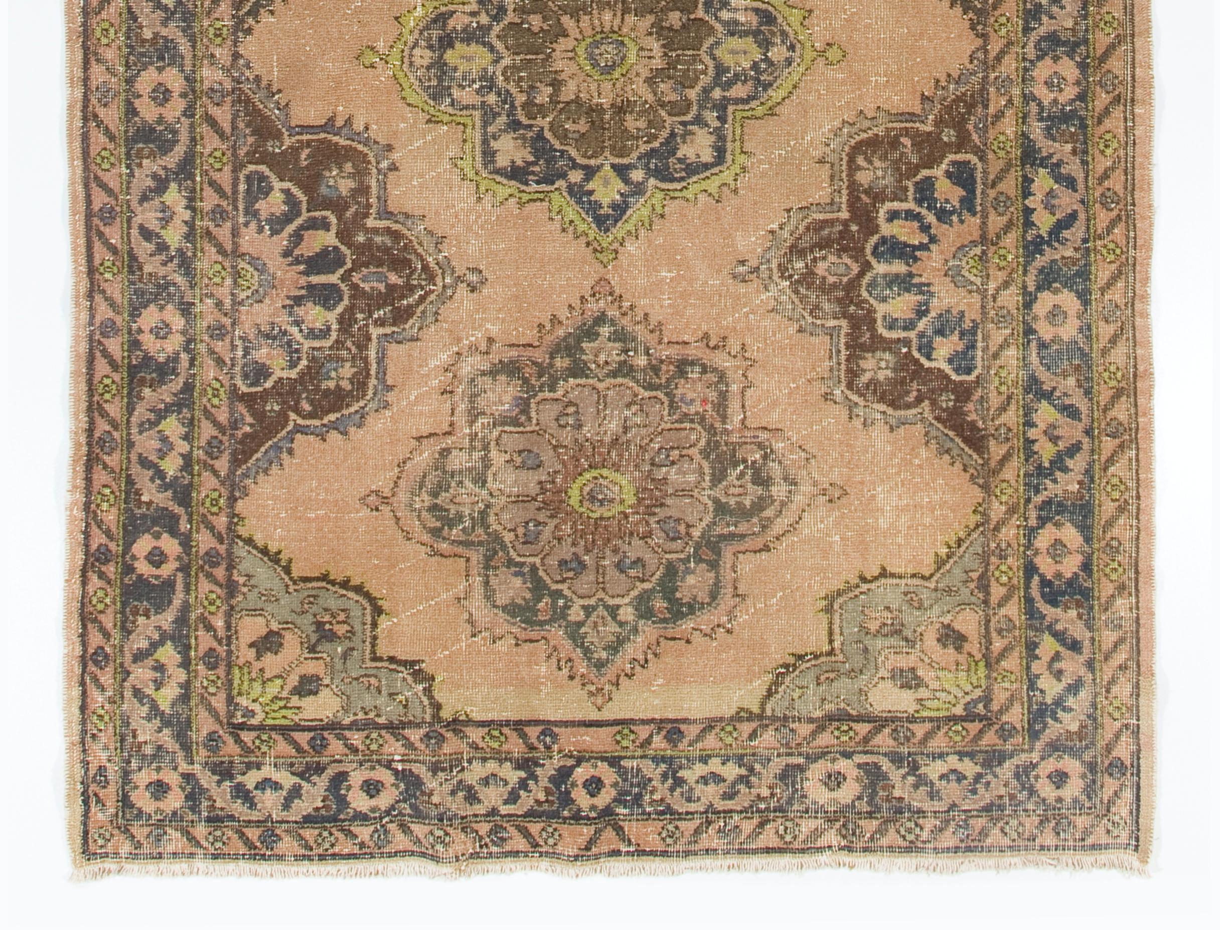 5x12.2 Ft Vintage Oushak Runner Rug in Beige, Alfombra de Pasillo Turca Hecha a Mano Anudado a mano en venta