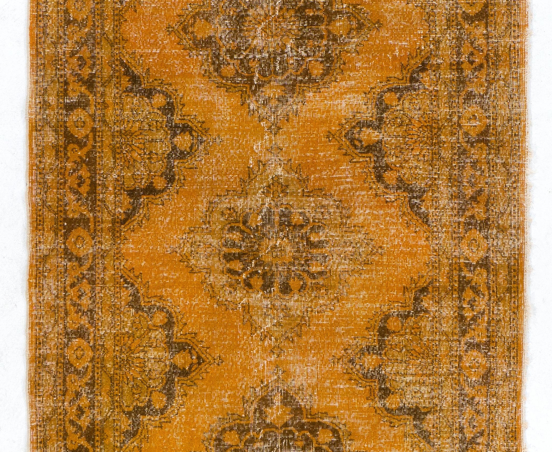 Handgefertigter türkischer Vintage-Läufer in Orange, moderner Corridor-Teppich, 5x12.8 Ft (Moderne) im Angebot