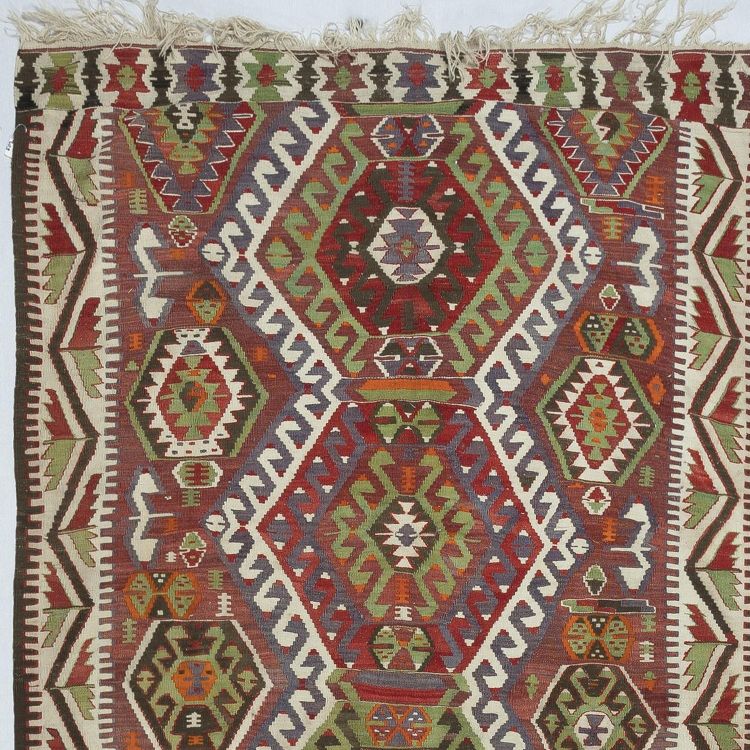 5x13.5 Ft Vintage Turkish Runner Kilim Rug with Geometric Patterns. 100% Wool (Türkisch) im Angebot