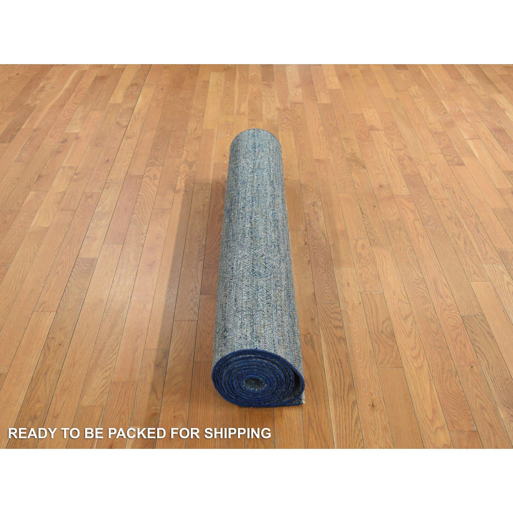 XXI secolo e contemporaneo Tappeto Collection'S 100% Lana Annodato a Mano (a) Gallery 5'x14' Blu in vendita