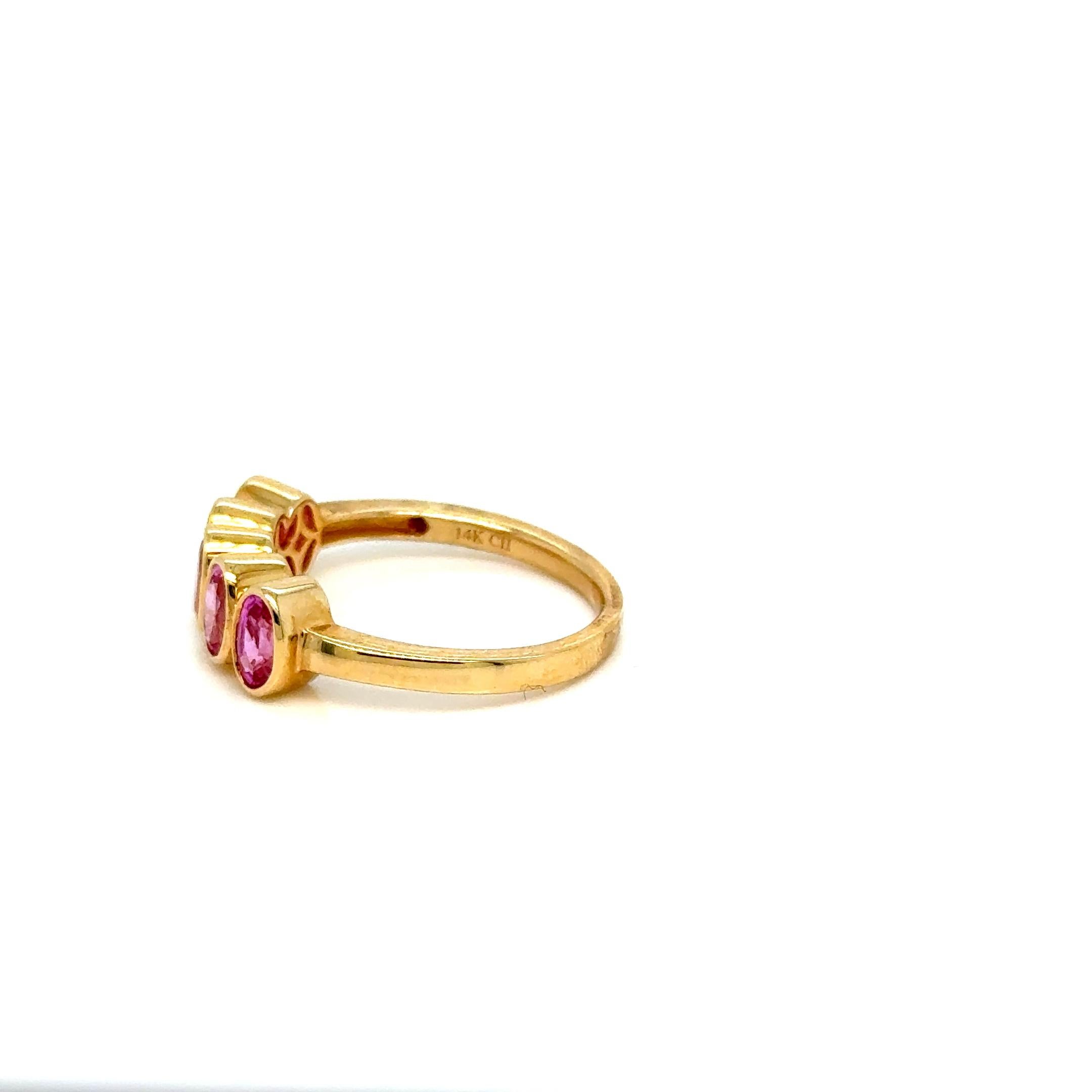 5X3 OVAL 1.50CT  PINK SAPP BEZEL Ring 14K In New Condition For Sale In New York, NY