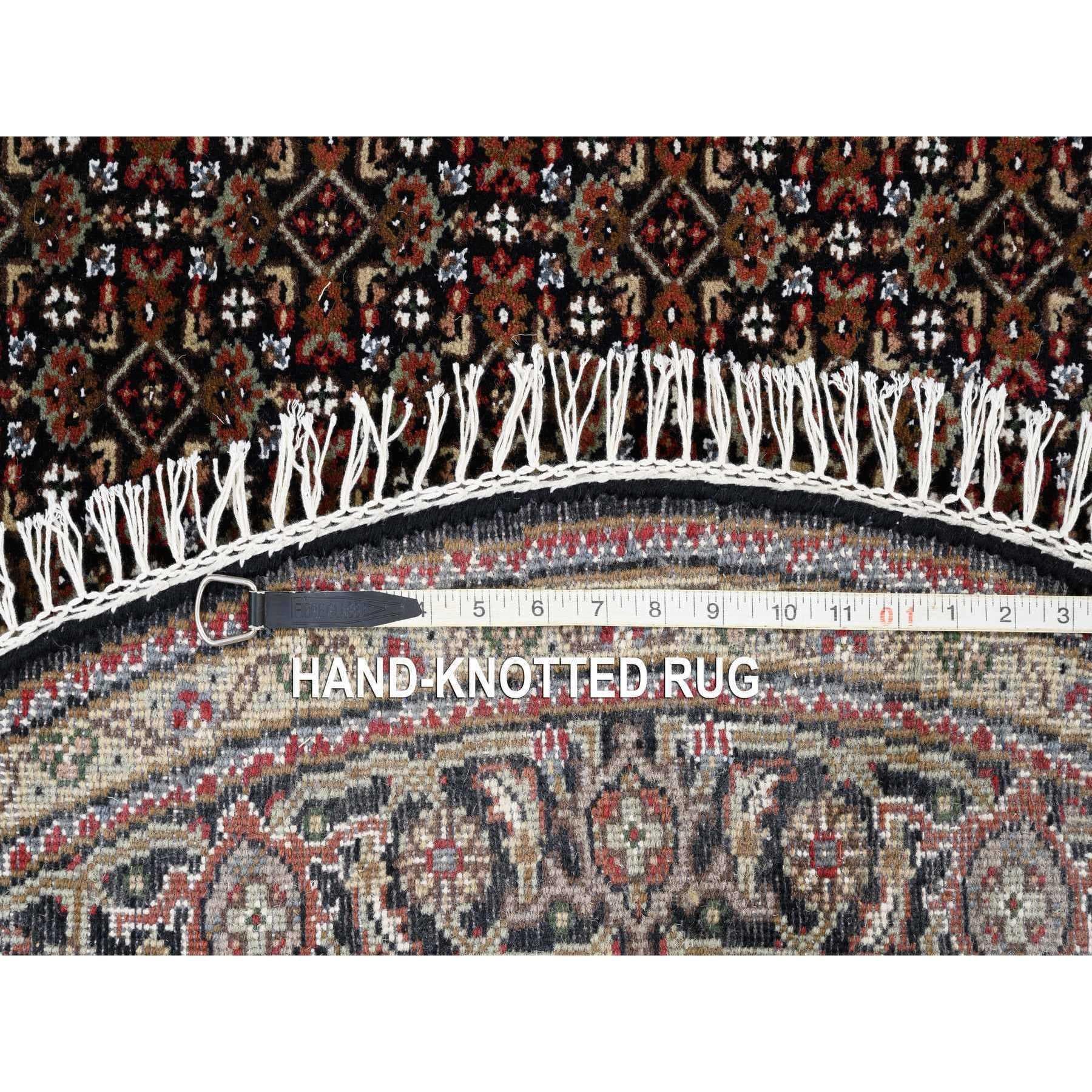 5'x5' 175 KPSI Hand Knotted Rich Black Tabriz Mahi Wool Round Rug For Sale 1