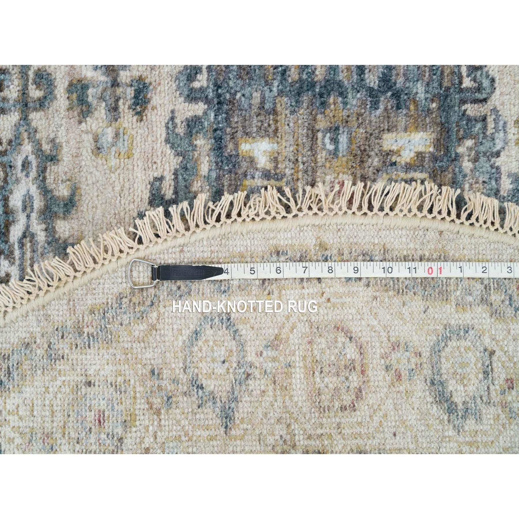 5'x5' Alte Spitze Elfenbein Hand geknüpft Reimagined Viss Wolle Runde Orientteppich im Angebot 1