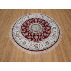 5'x5' Red Nain with Medallion Design Hand Knotted Wool & Silk Round Rug