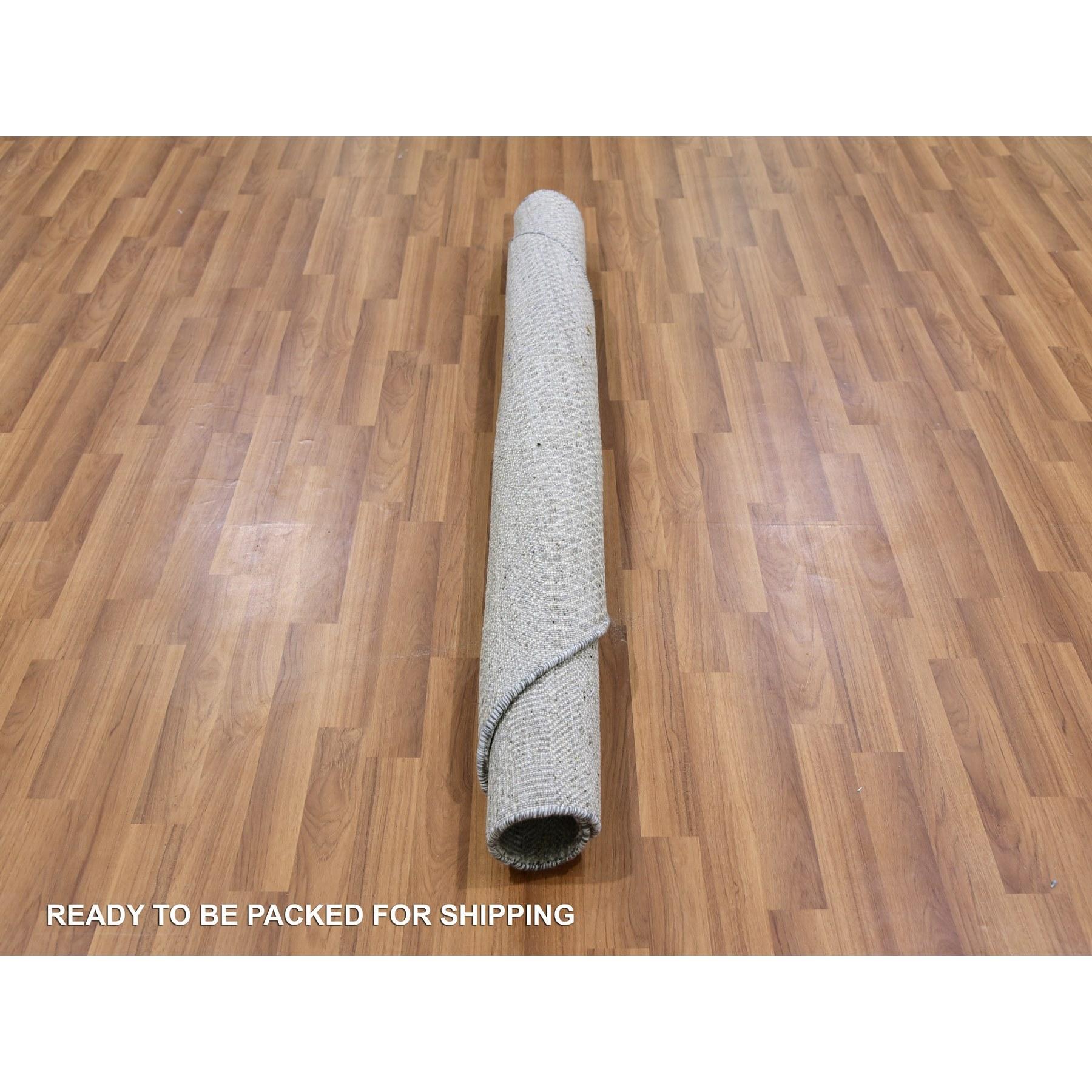 Alfombra redonda con diseño de hierba de lana pura sin teñir, anudada a mano, gris rústico de 5'x5 Anudado a mano en venta