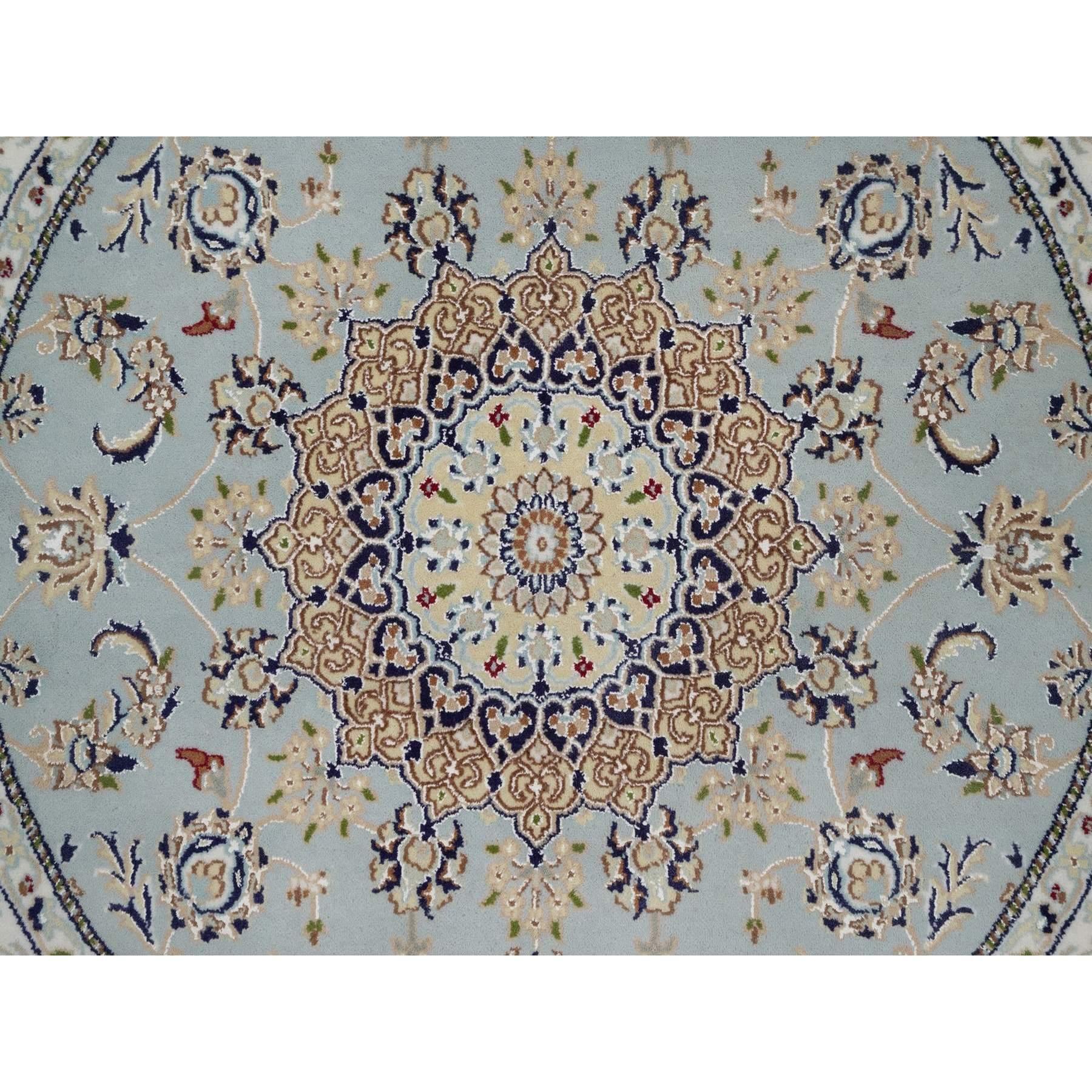 5'x5' Steinblau Wolle & Seide Nain 250 KPSI Handgeknüpfter runder Orientteppich (21. Jahrhundert und zeitgenössisch) im Angebot