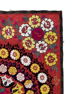 5x6 Ft Bettbezug aus Seidenstickerei mit Stickerei, Suzani-Wandteppich in Rot, Usbekistanischer Wandteppich