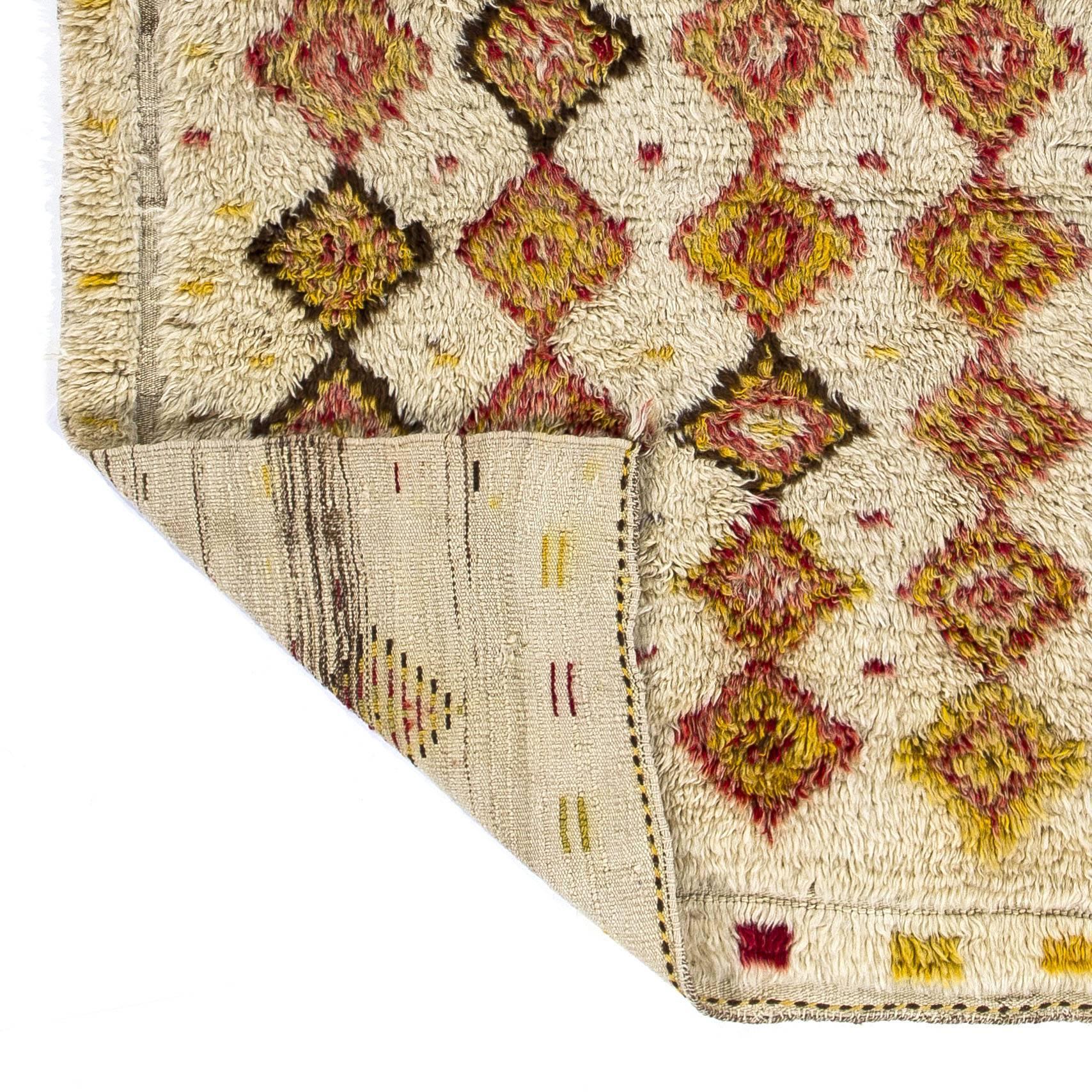 5x6.3 Ft Antiker handgefertigter türkischer Tulu-Teppich mit geometrischem Design, 100 % Wolle (20. Jahrhundert) im Angebot