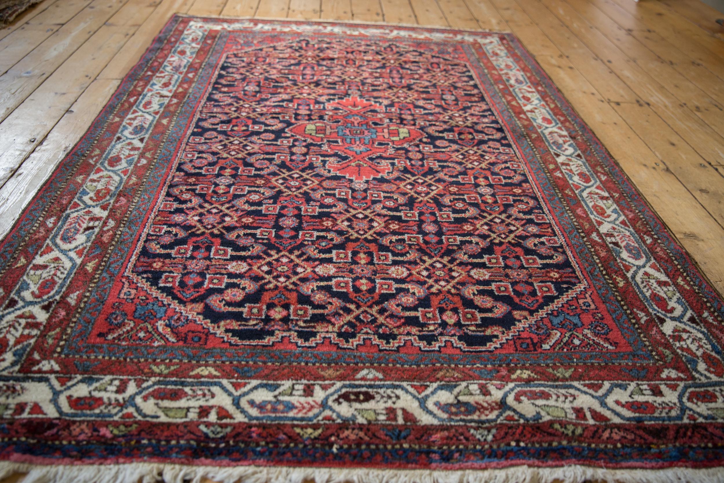 Vintage Hamadan Rug In Good Condition For Sale In Katonah, NY