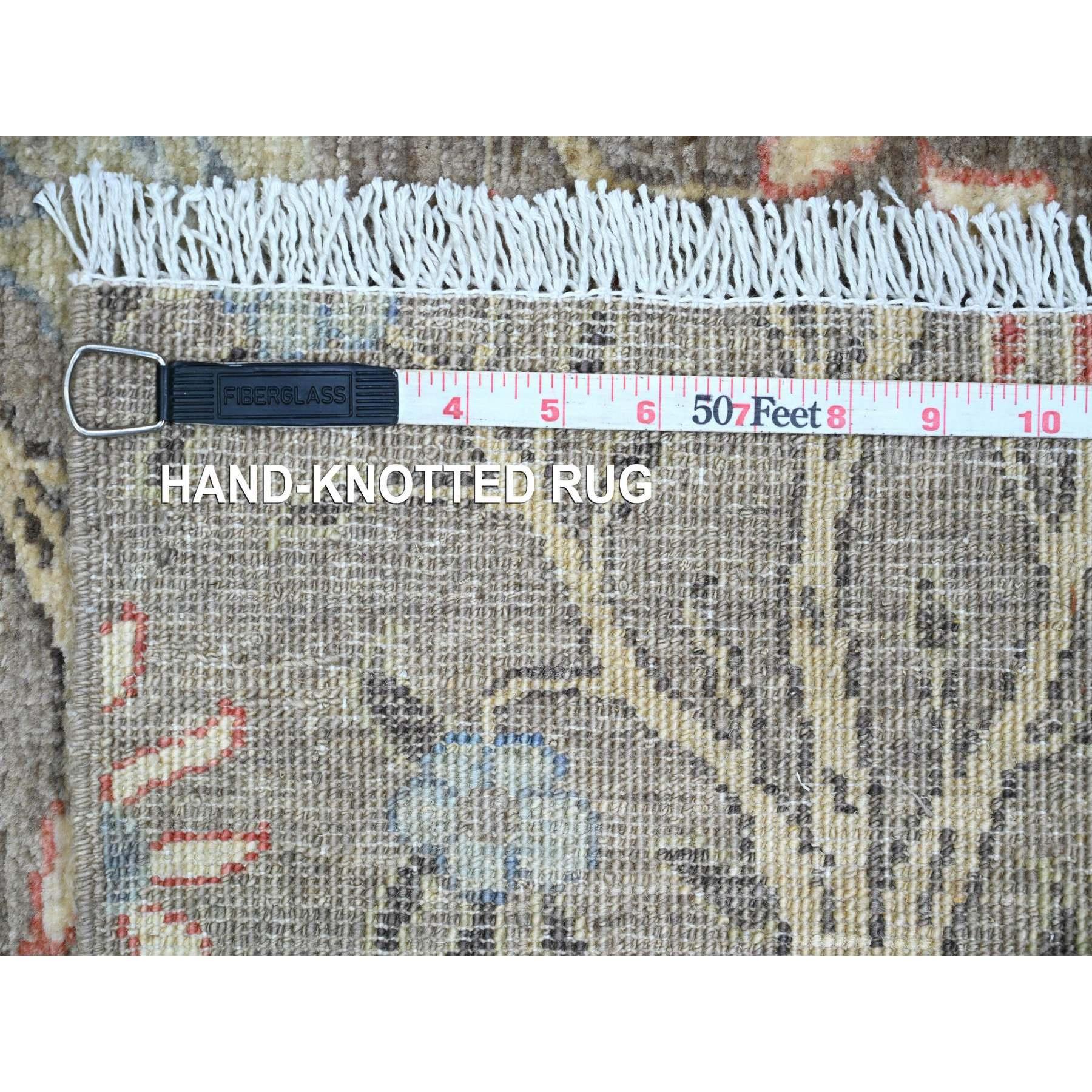 Tapis noué à la main en laine douce, 5'x6'8'' Brown Knots of Paradise Design Rugs Neuf - En vente à Carlstadt, NJ