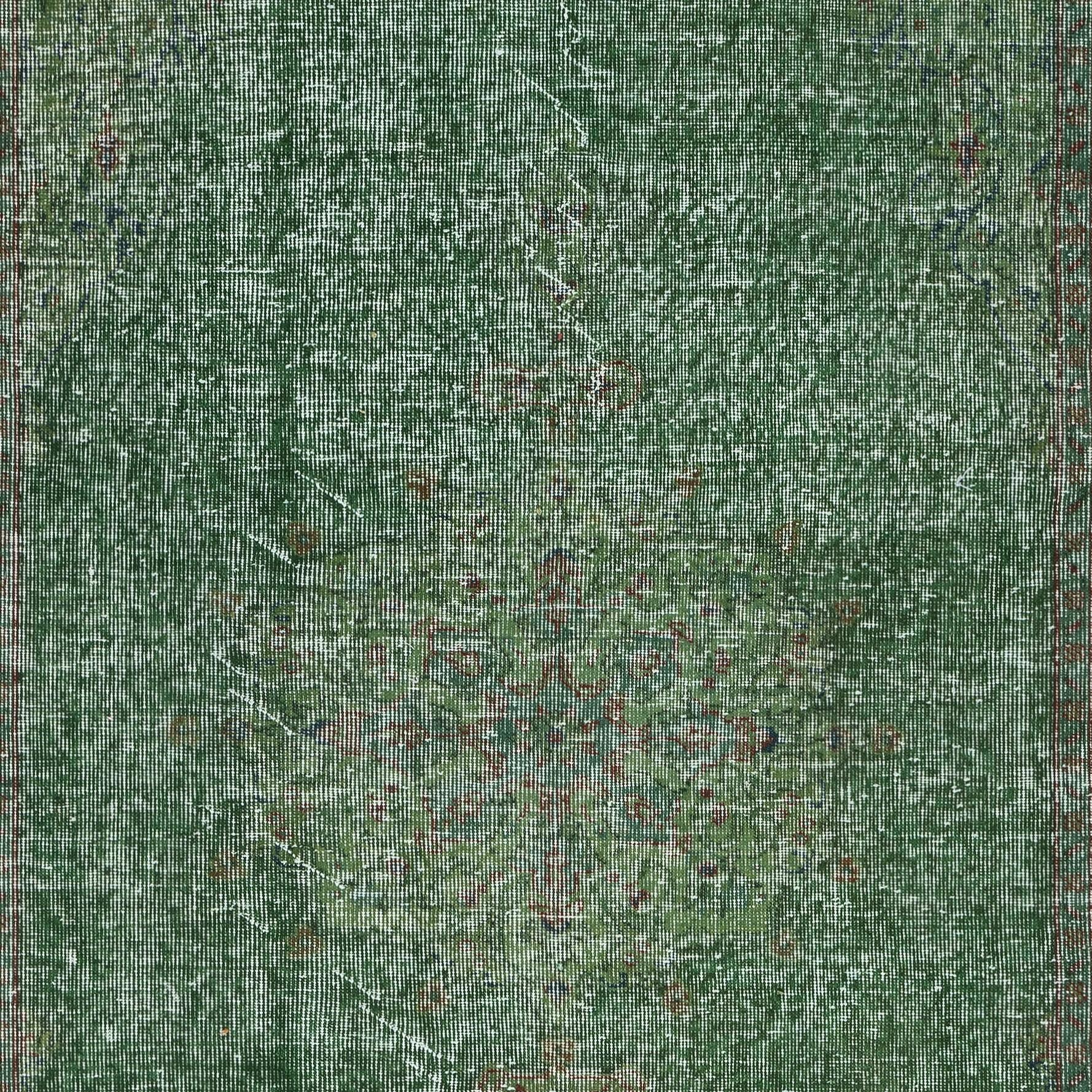 5x6.8 Ft handgeknüpfter türkischer Vintage-Teppich in Grün gefärbt für moderne Innenräume (Türkisch) im Angebot