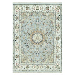 5
x6
9" Blue Hand Knotsted Nain Denser Weave 250 KPSI All Wool Round Rug (Tapis rond en laine)