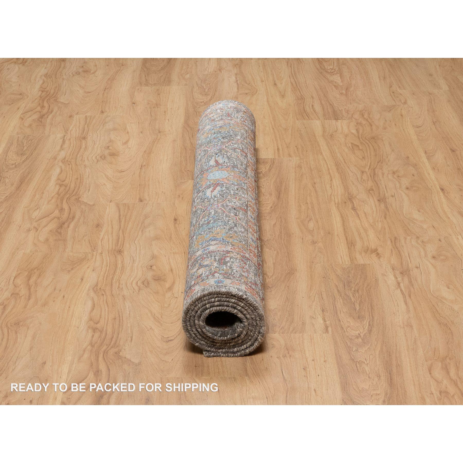 5'x7' Brown Persian Scrolls Flower Design Hand Knotted Wool and Silk Rug In New Condition For Sale In Carlstadt, NJ