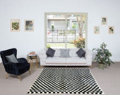 5 x 7 Fuß großer, handgeknüpfter türkischer Tulu-Teppich mit Schachbrettmuster in Schwarz und Elfenbein, 100 % Wolle