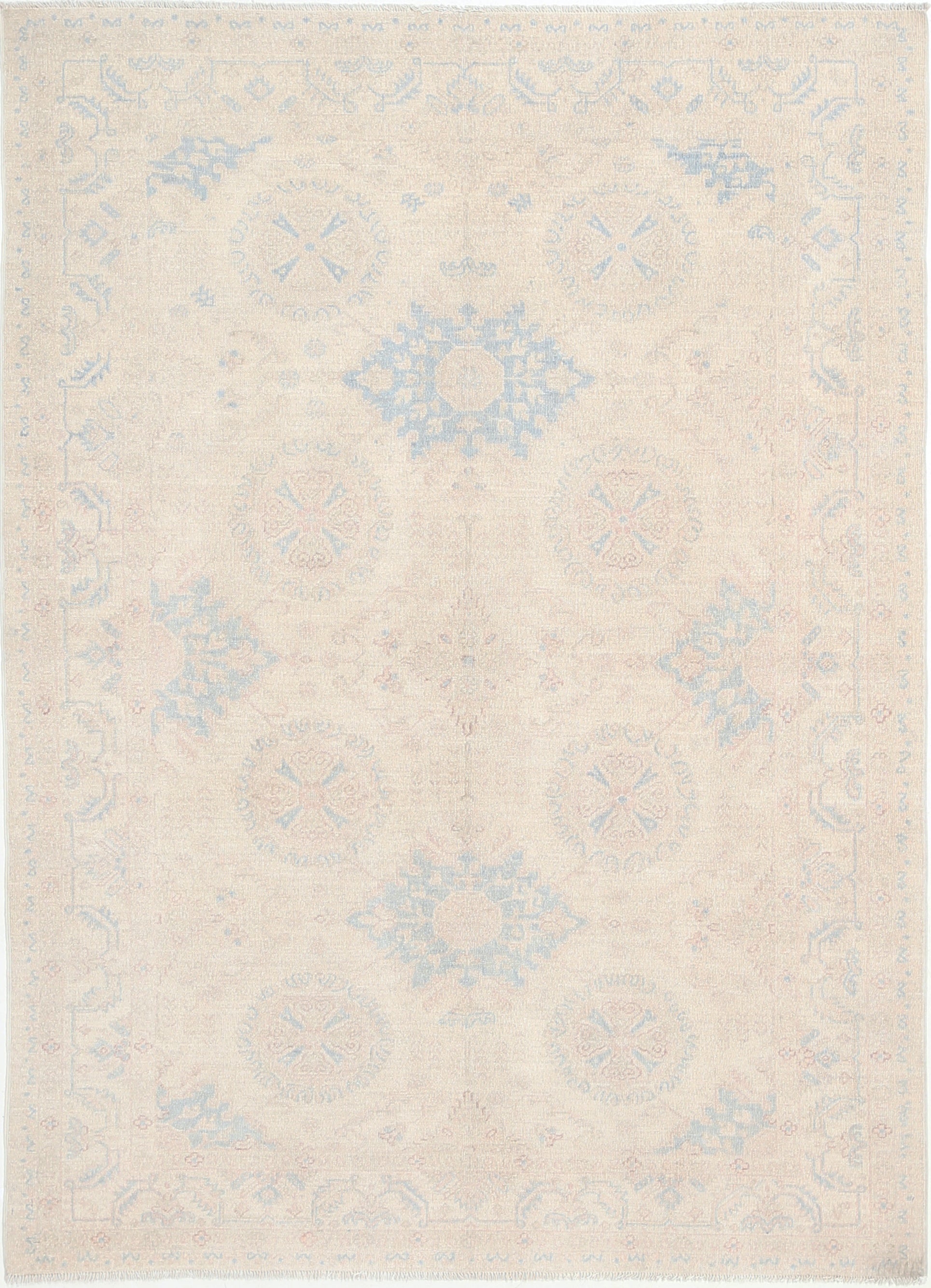 5x7 ft Handknotted Wool Area Rug. Decorative Soft-Toned Rug for Living Room