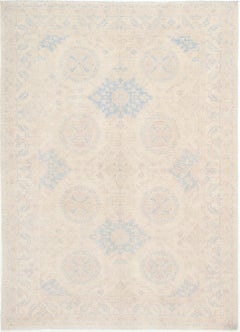 5x7 ft Handknotted Wool Area Rug. Decorative Soft-Toned Rug for Living Room