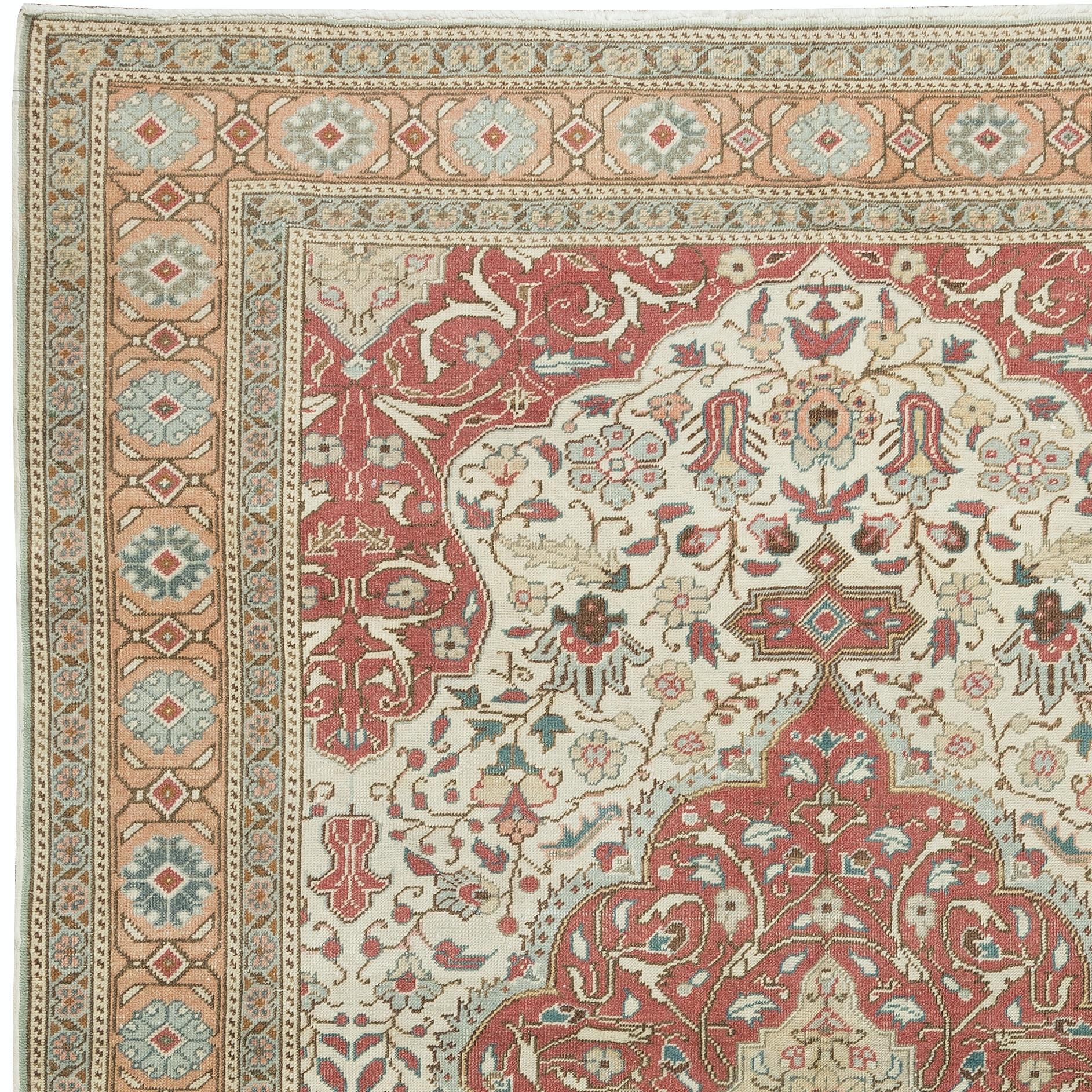 5x7 Fuß Traditioneller handgefertigter türkischer Vintage-Wollteppich mit Medaillon-Design (Türkisch) im Angebot
