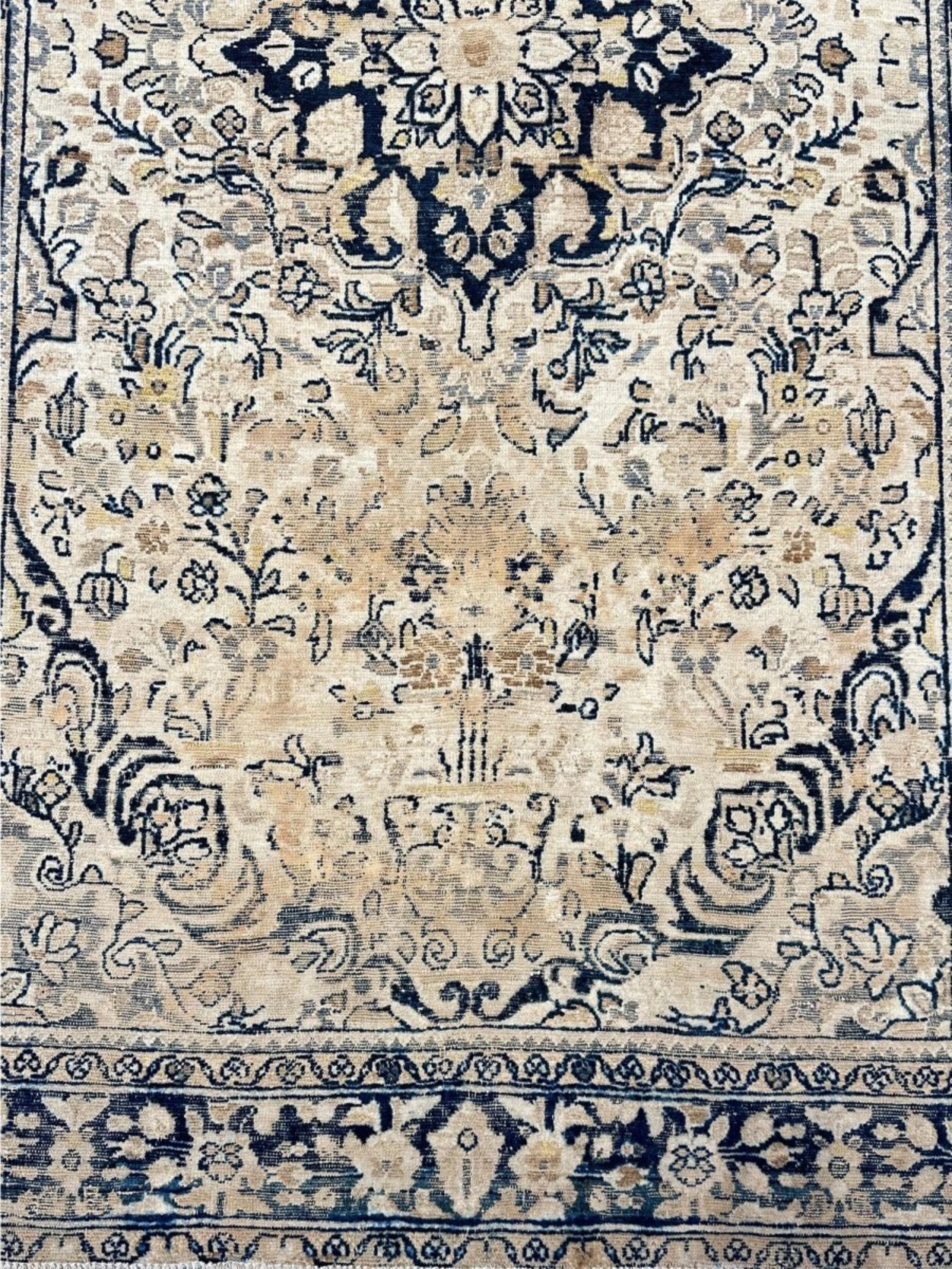 Annodato a mano Tappeto 5x7 annodato a mano con motivo Tabriz antico in vendita