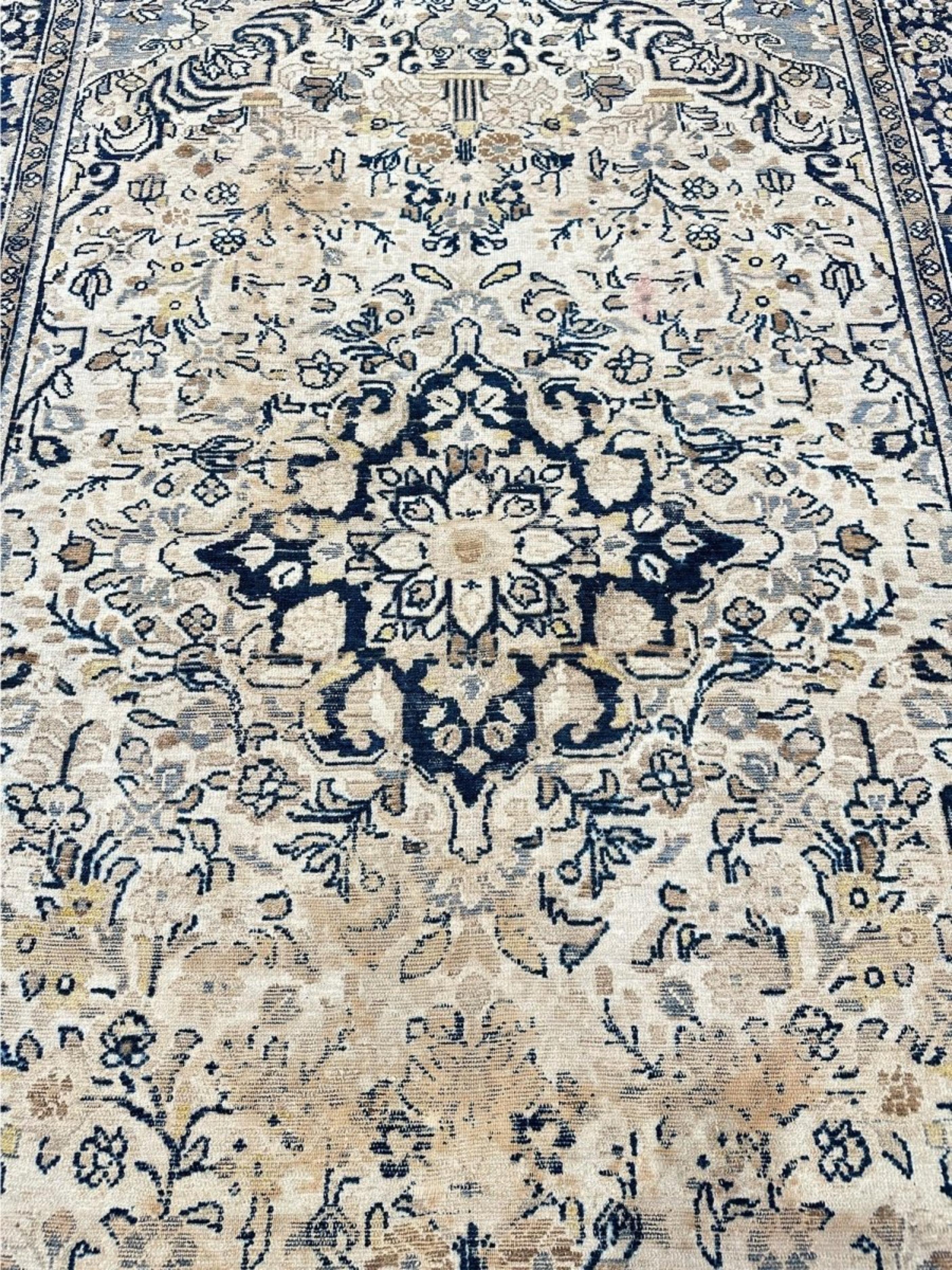 Metà XX secolo Tappeto 5x7 annodato a mano con motivo Tabriz antico in vendita