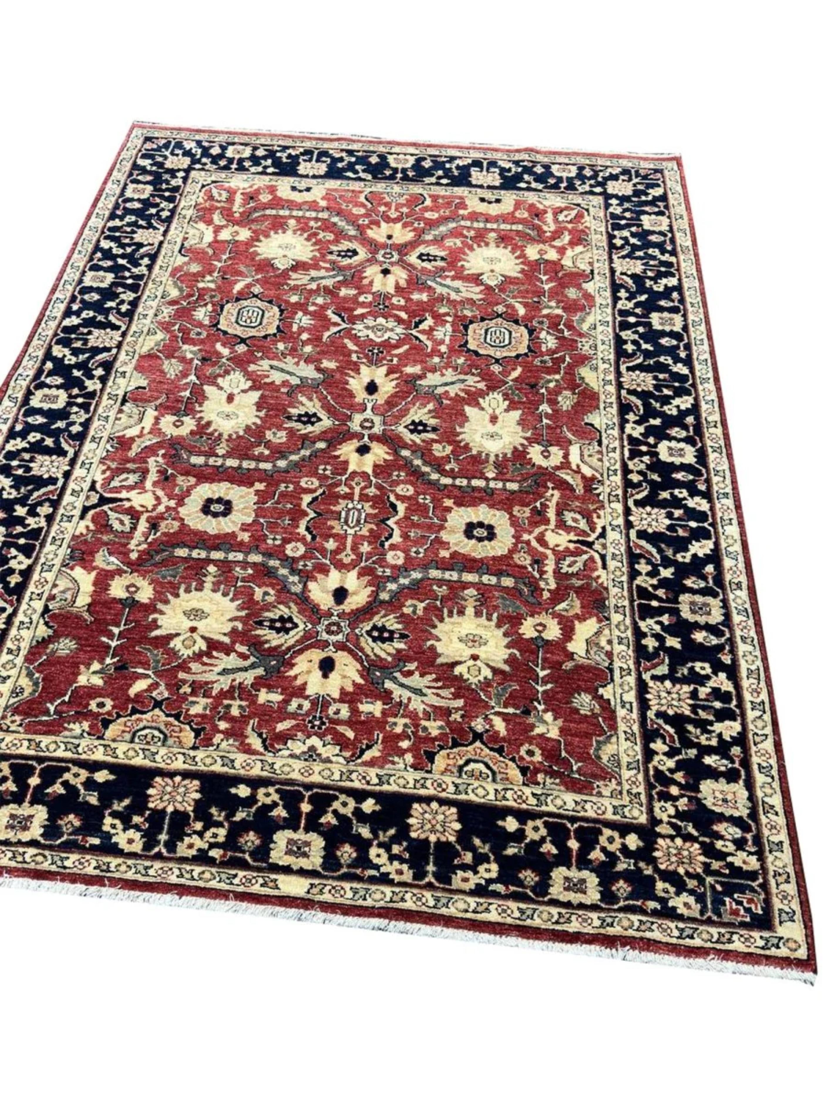 5x7 Noué à la main Pakistanais avec le style Heriz Neuf - En vente à Dallas, TX