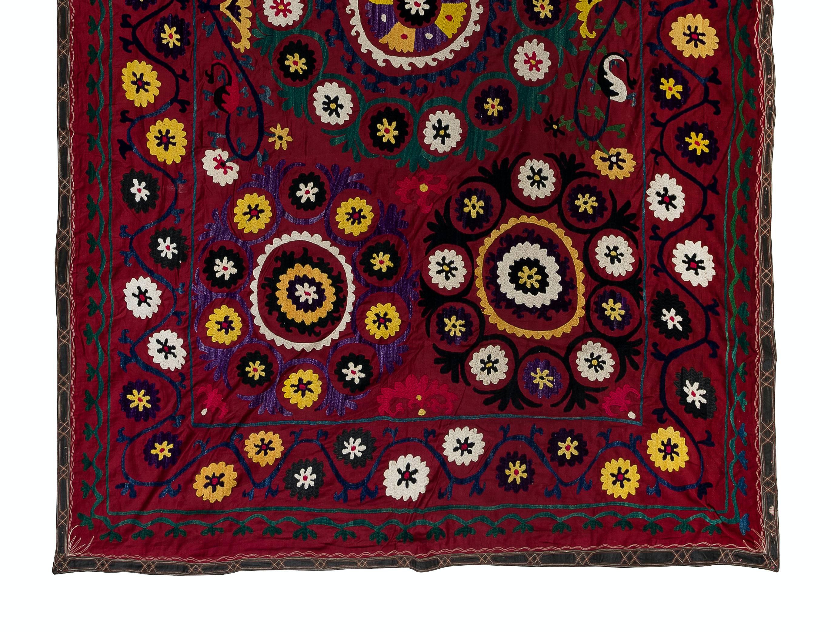Vintage-Bettbezug aus Seide mit Handstickerei, asiatische Suzani-Wandbezug (Usbekisch) im Angebot