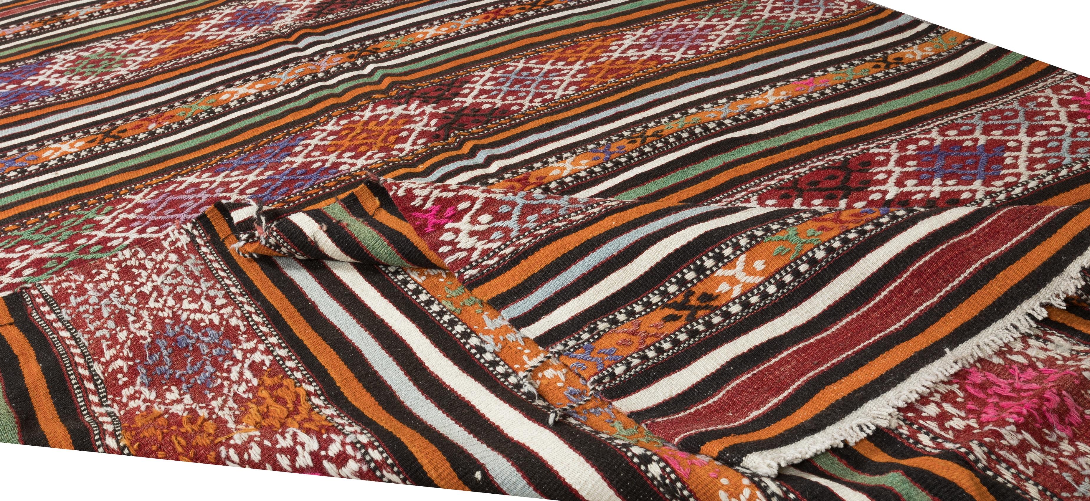 5x7.6 Ft Mehrfarbiger handgefertigter Kelim-Teppich aus Zentralasien, Türkei, 1970er Jahre (Türkisch) im Angebot