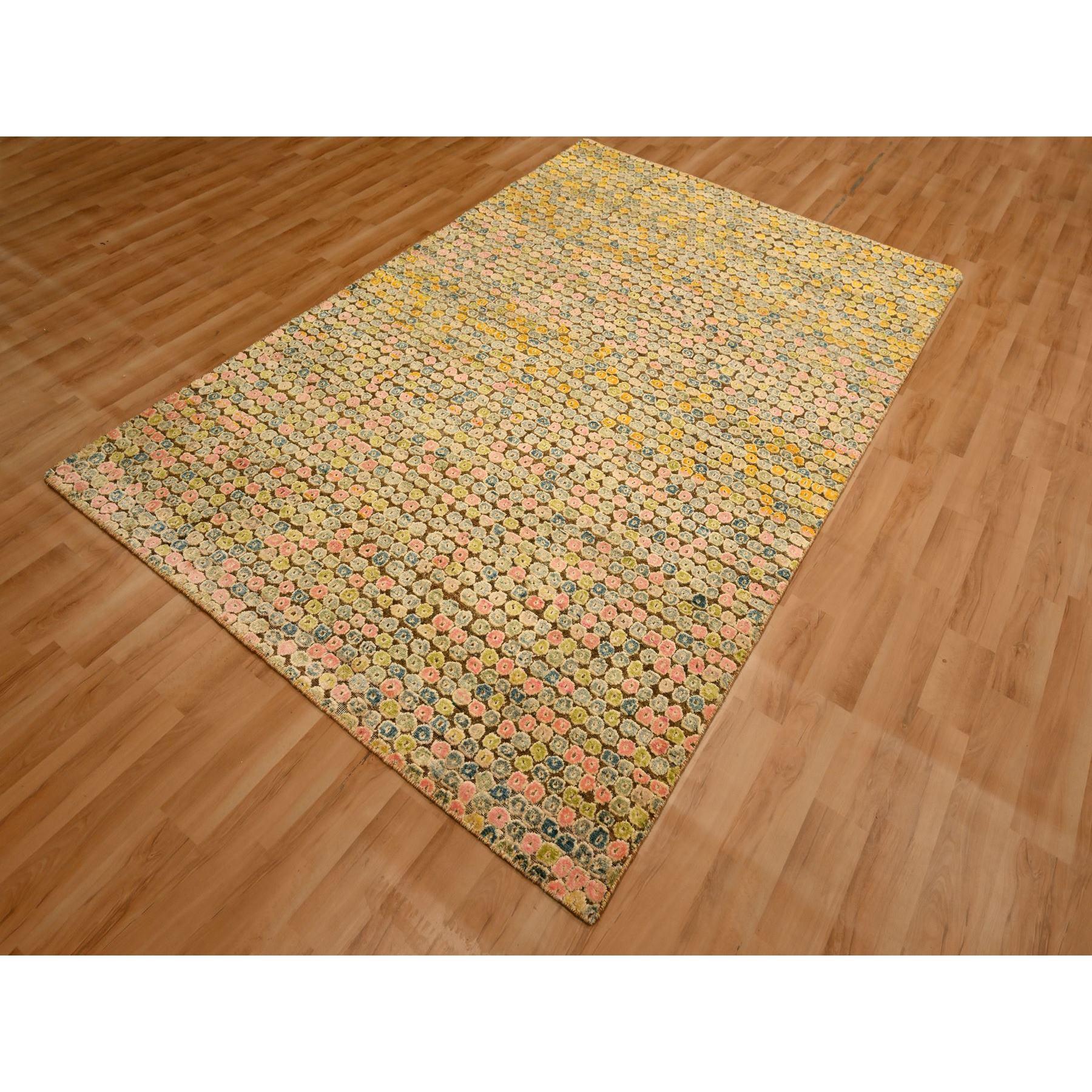 Alfombra Oriental Anudada a Mano de Lana y Seda Amarillo Dorado THE BUTTONS 5'x7'7 Moderno en venta