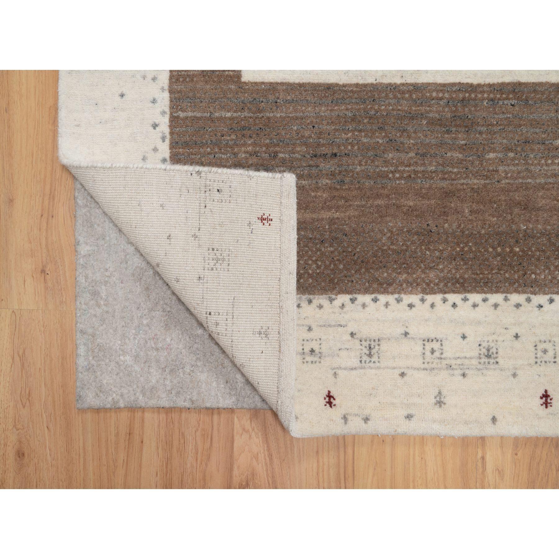 Alfombra de lana anudada a mano Lori Buft Gabbeh, diseño moderno, blanco, gasa 5'x8 Moderno en venta