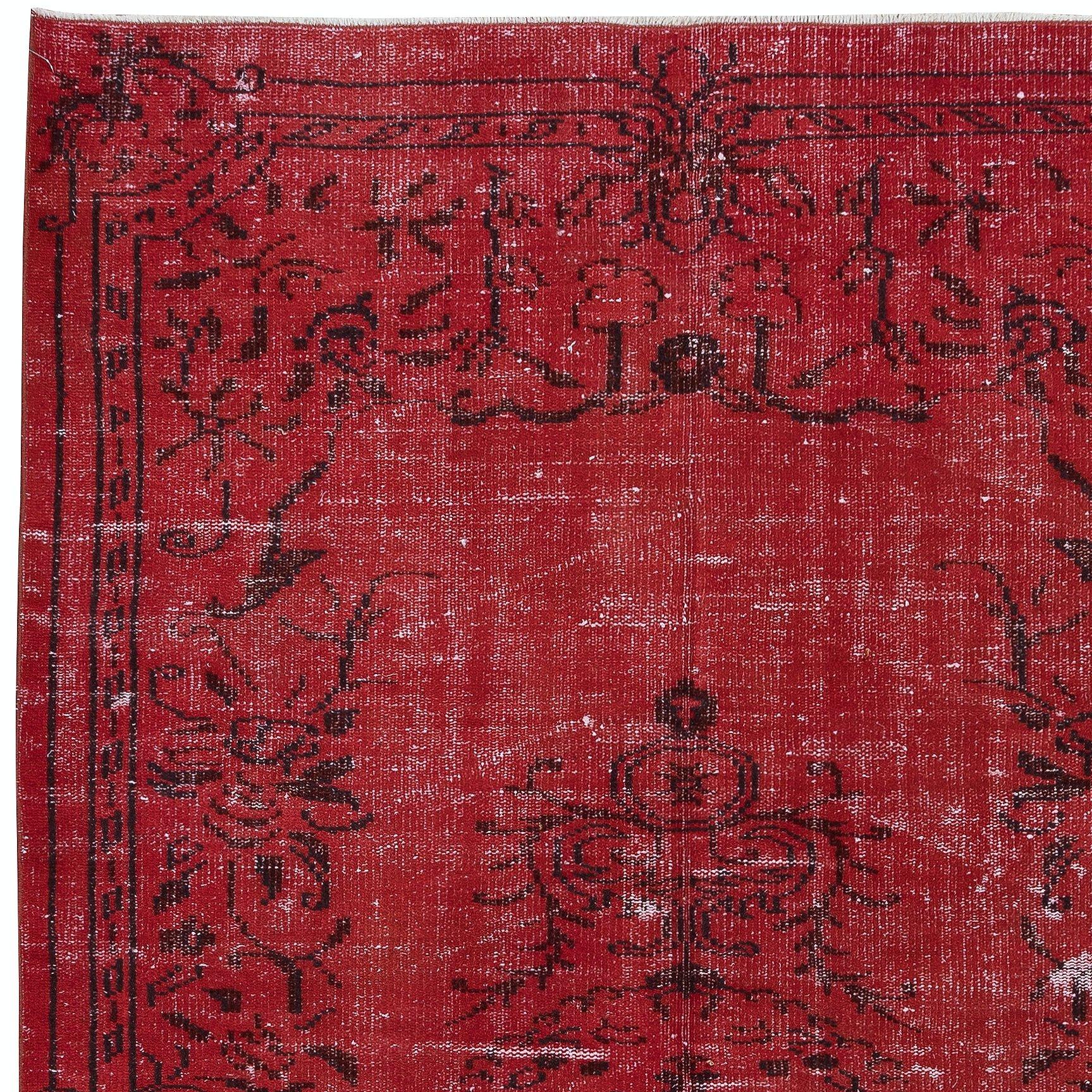 Turkish 5x8 Ft Contemporary Wool Area Rug in Burgundy Red, Hand-Knotted in Turkey For Sale