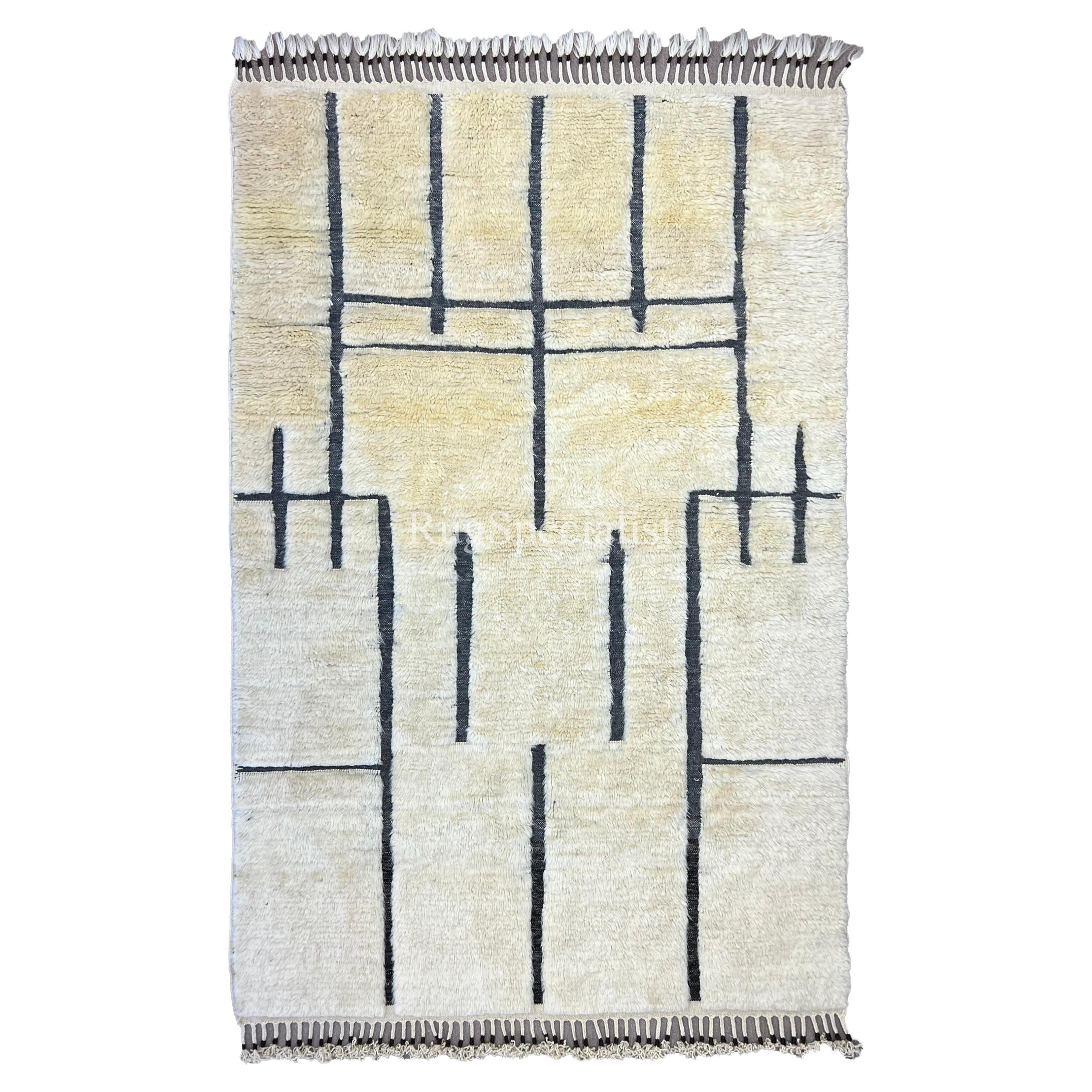 5x8 Ft Handmade Moroccan Style Tulu Rug. 100% Wool. Custom Options Available