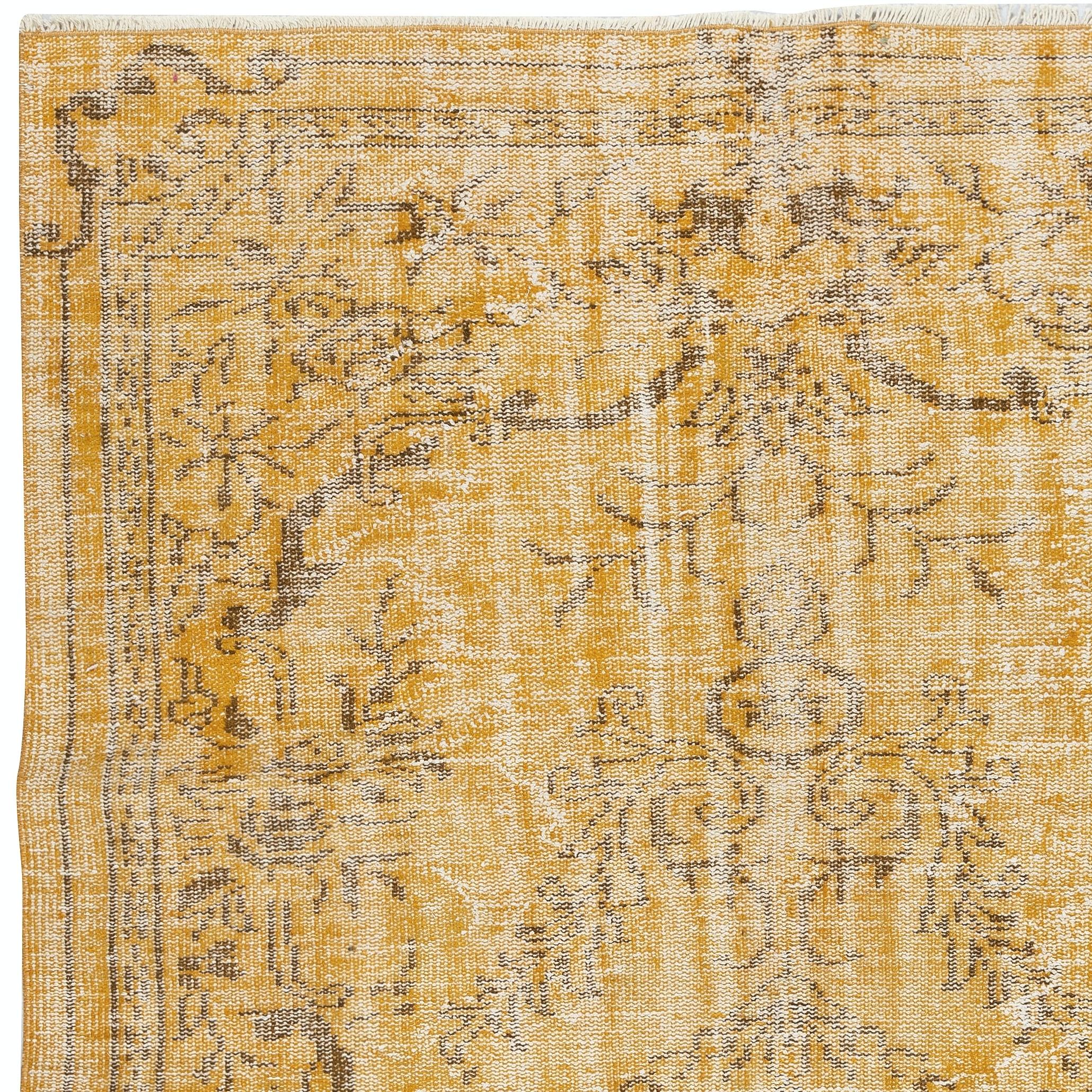 5x8 Ft Overdyed Gelber Wollteppich. Handgefertigter türkischer Vintage-Teppich für das Wohnzimmer (Handgeknüpft) im Angebot