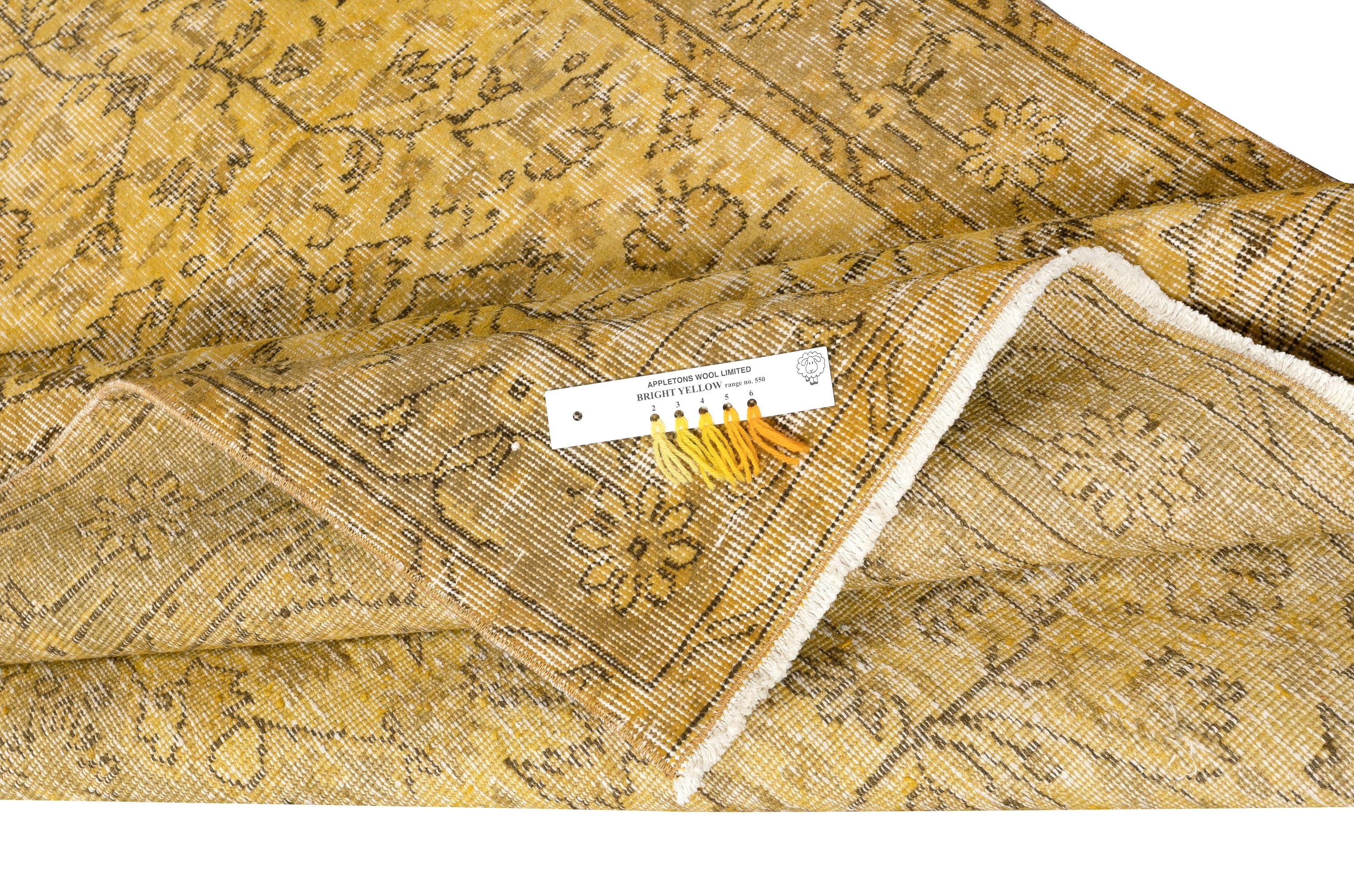 5x8 Ft Vintage handgefertigt Medaillon Design Bereich Teppich in gelb für moderne Innenräume (Moderne) im Angebot