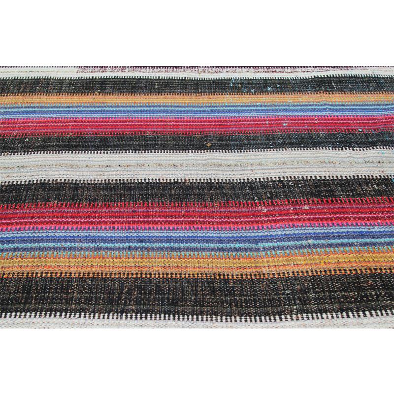 Late 20th Century Navajo Style Flat-Weave Persian Kilim Rug For Sale