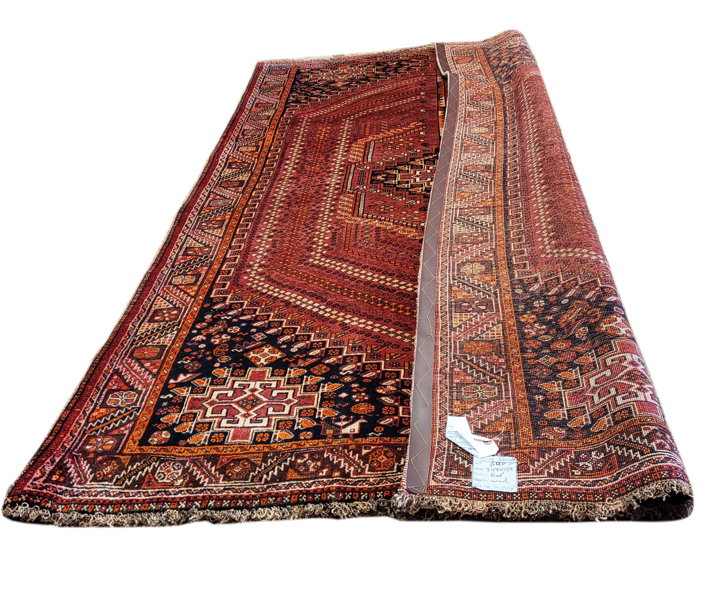 Hand-Knotted 5'x8' Antique Qashqai - Rahimi For Sale