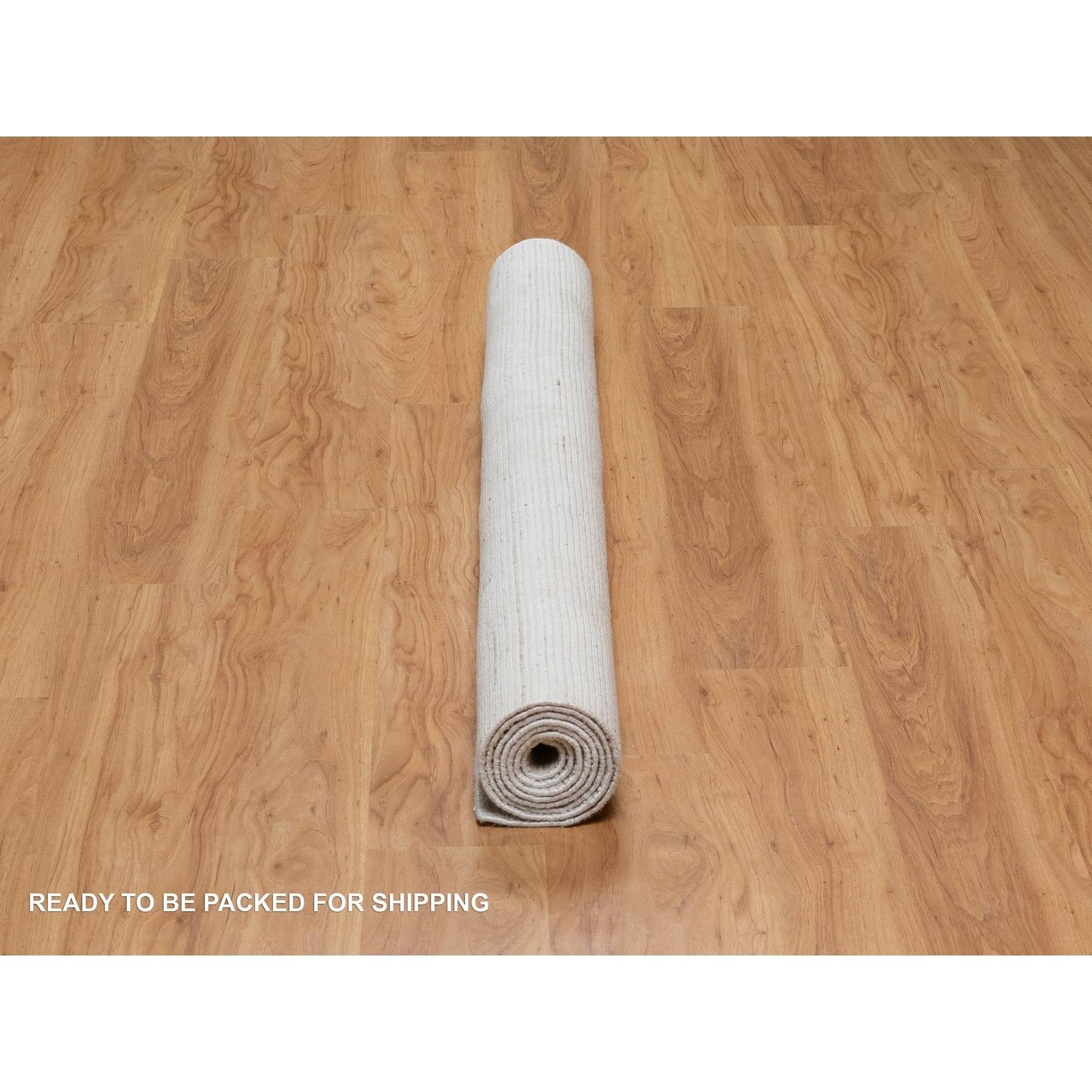 5'x8' Weiß bunt strukturiert Modernes Design Synthetisches Garn Handgewebter Teppich (21. Jahrhundert und zeitgenössisch) im Angebot