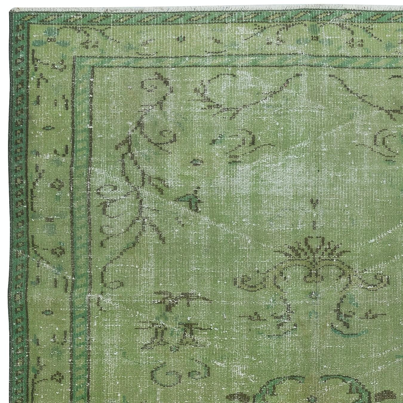 Turco Tappeto per l'area turca fatto a mano di ispirazione cinese, tinto in verde, 5x8,2 Ft Art Deco in vendita