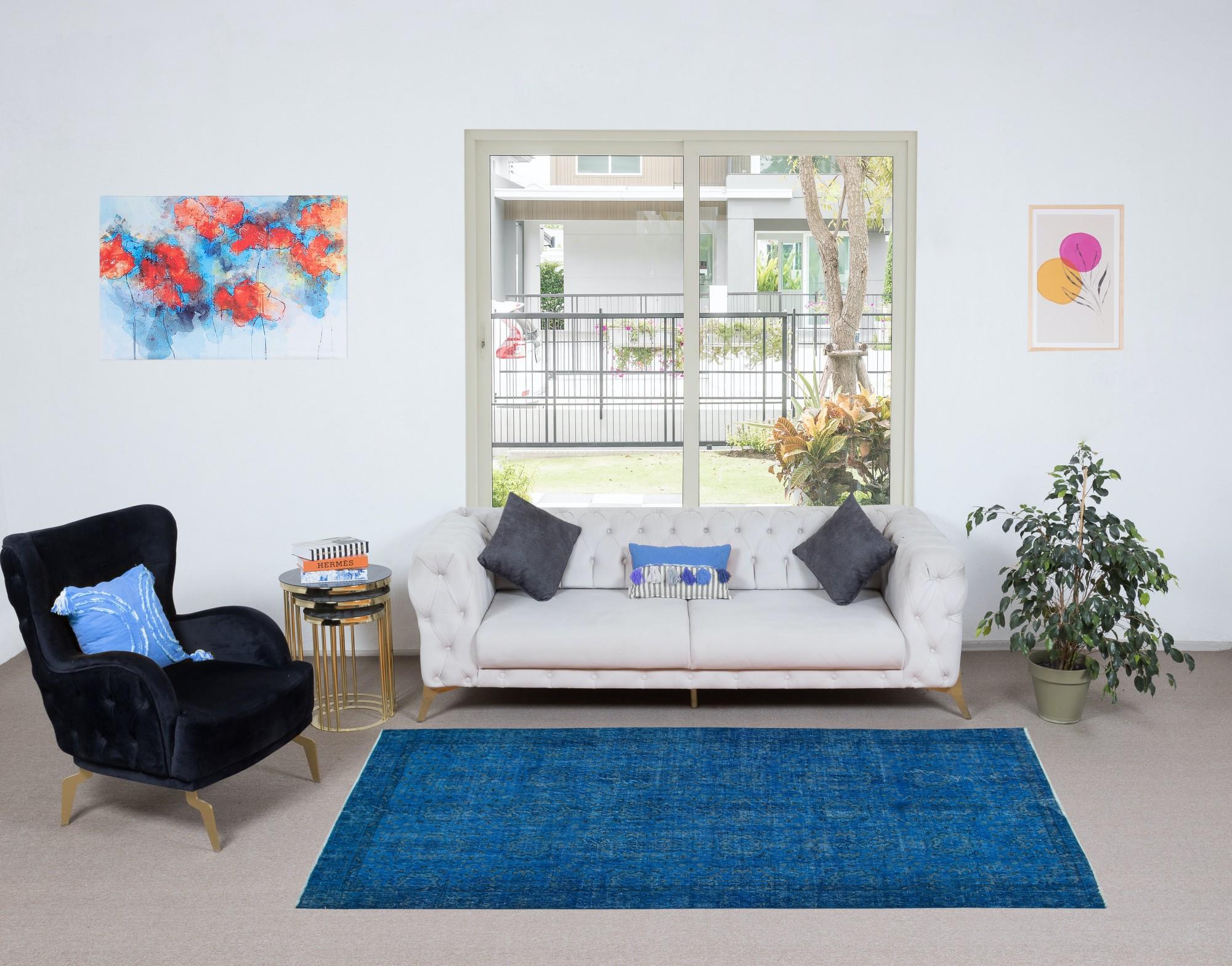 5x8.2 Ft Handmade Area Rug with in Blue Tones, Contemporary Turkish Carpet In Good Condition For Sale In Spring Valley, NY