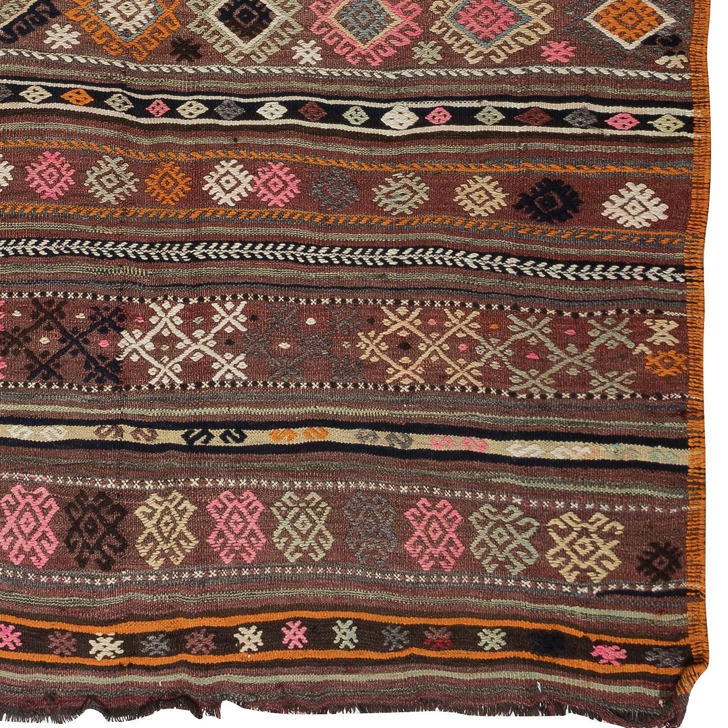 5x8.3 Ft Hand-Woven Vintage Anatolian Kilim Rug, Flat Weave Carpet, 100% Wool For Sale 1