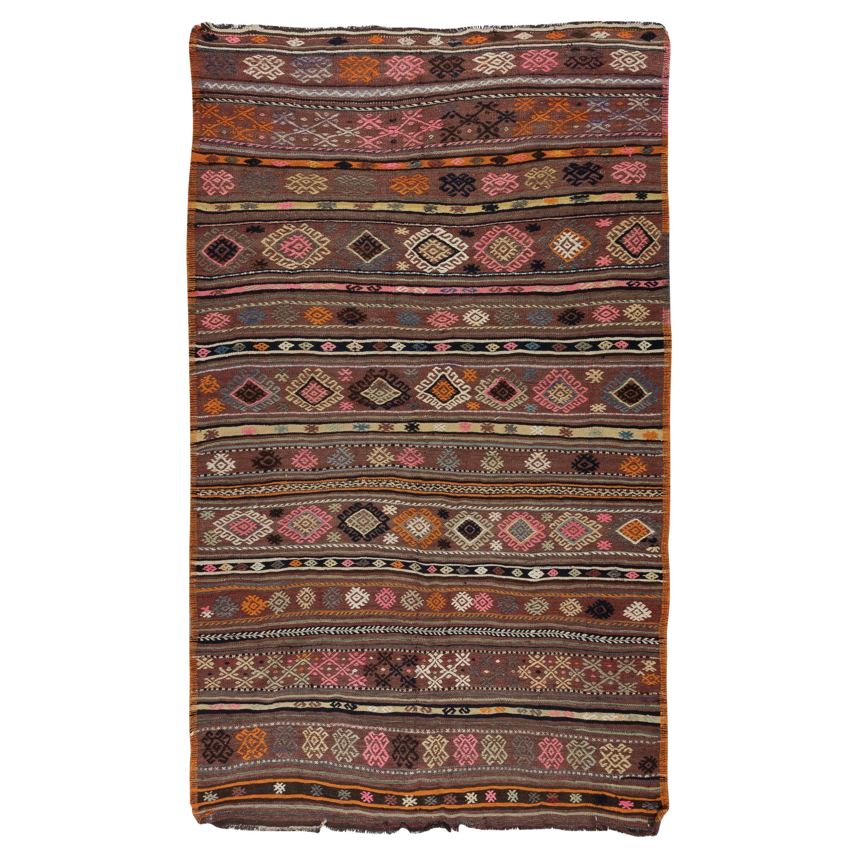 5x8.3 Ft Hand-Woven Vintage Anatolian Kilim Rug, Flat Weave Carpet, 100% Wool For Sale