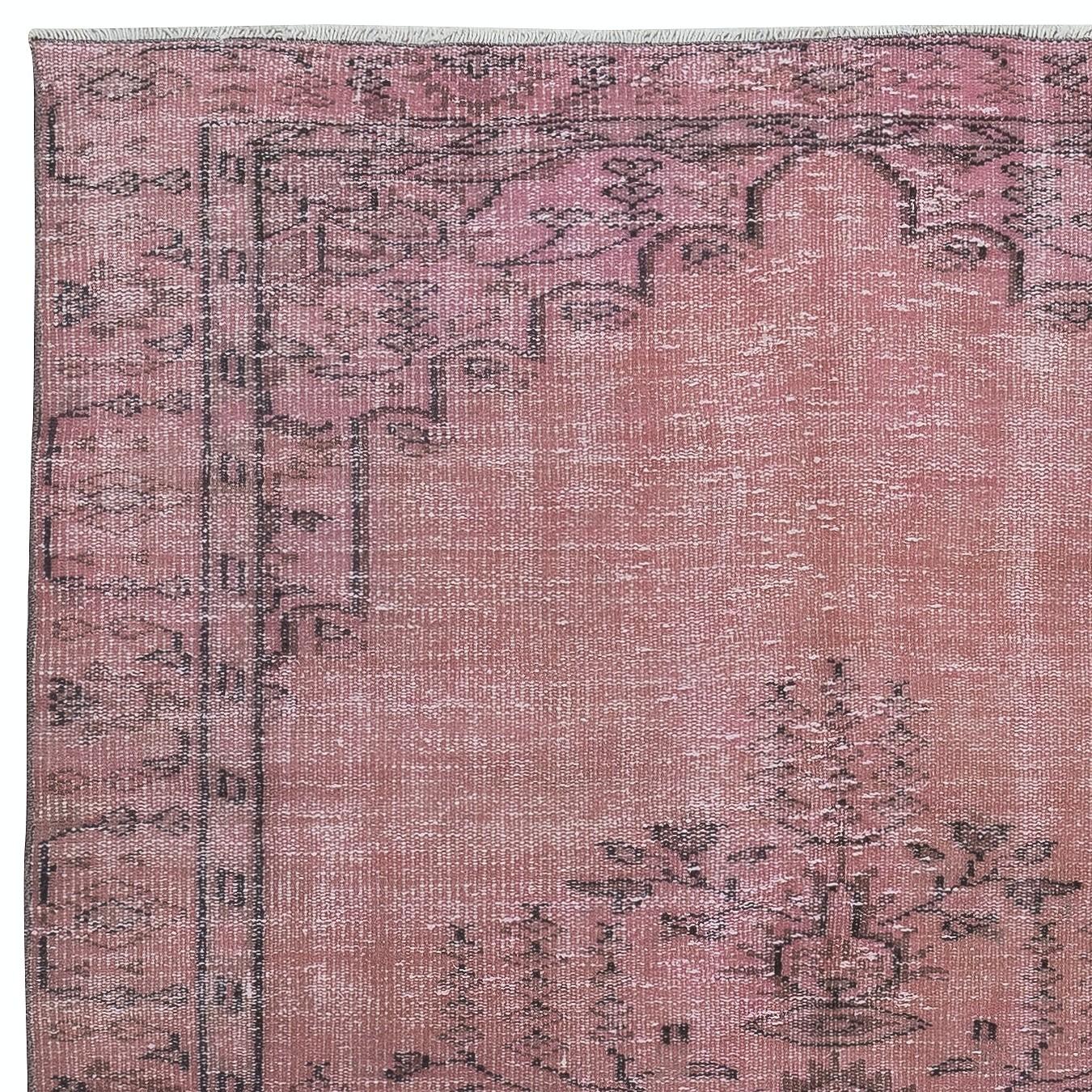 Hand-Knotted 5x8.3 Ft Handmade Area Rug for Kids Room. Pink Modern Living Room Rug For Sale